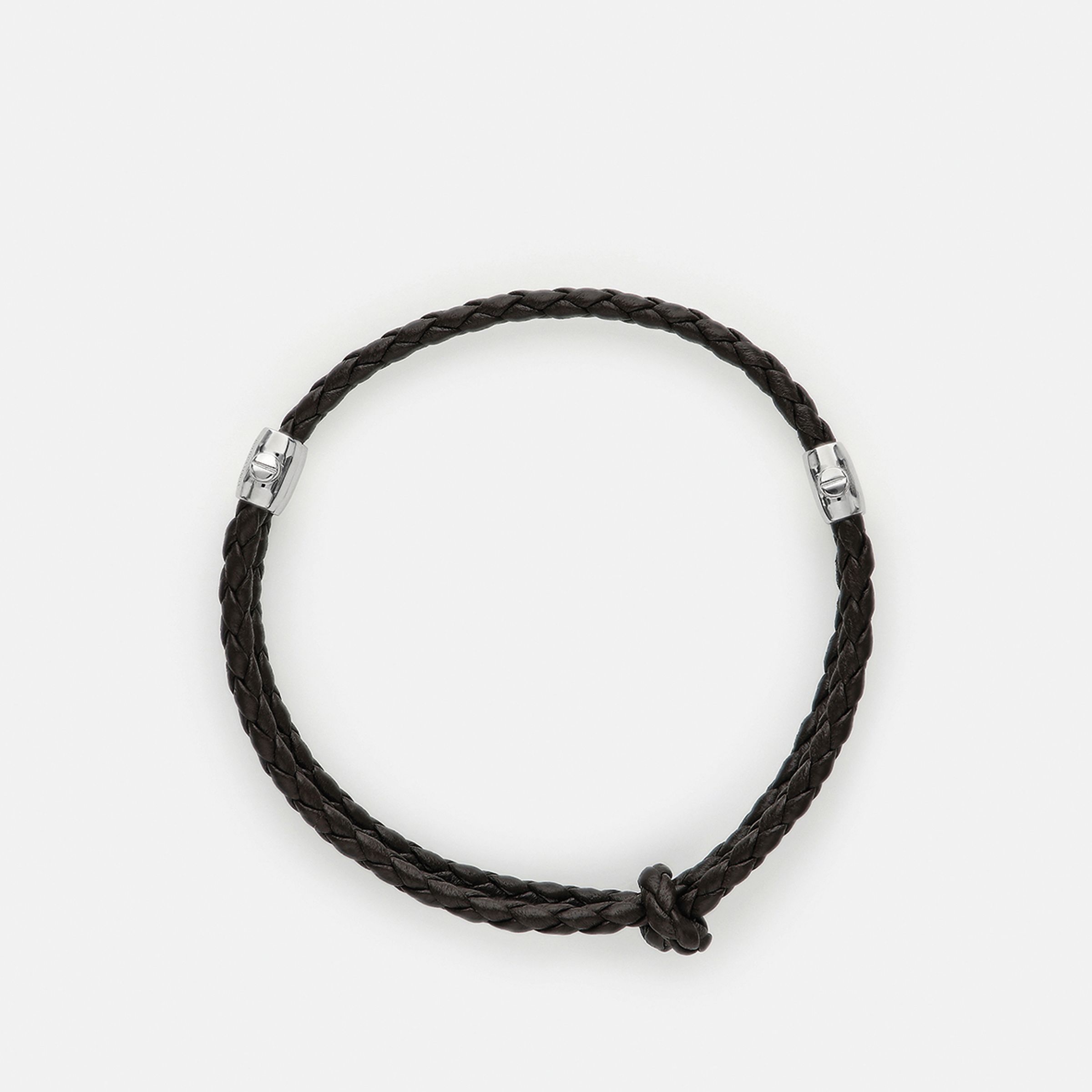 經典編織皮革手環。NT$16,600