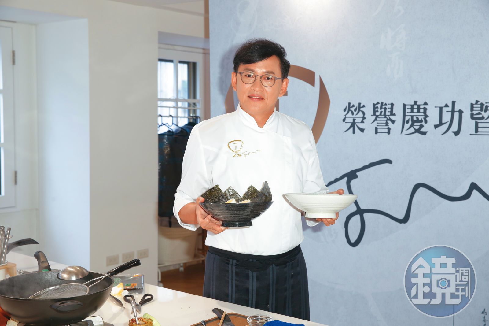2020年，詹姆士舉辦詹麵品牌活動，還舉辦記者會邀約媒體試吃