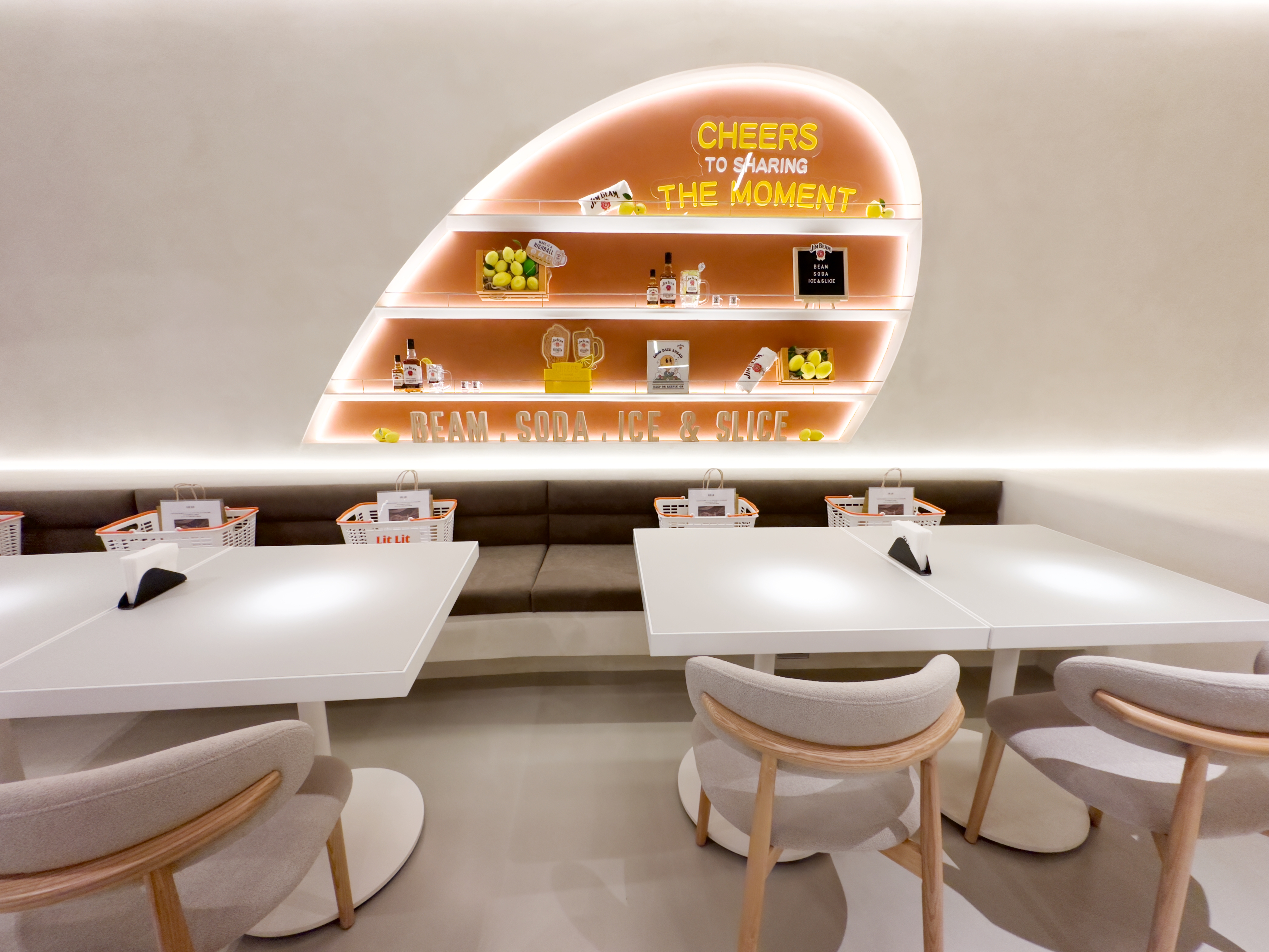 威士忌酒吧餐廳「小後苑」推出全新概念品牌「Lit Lit」。