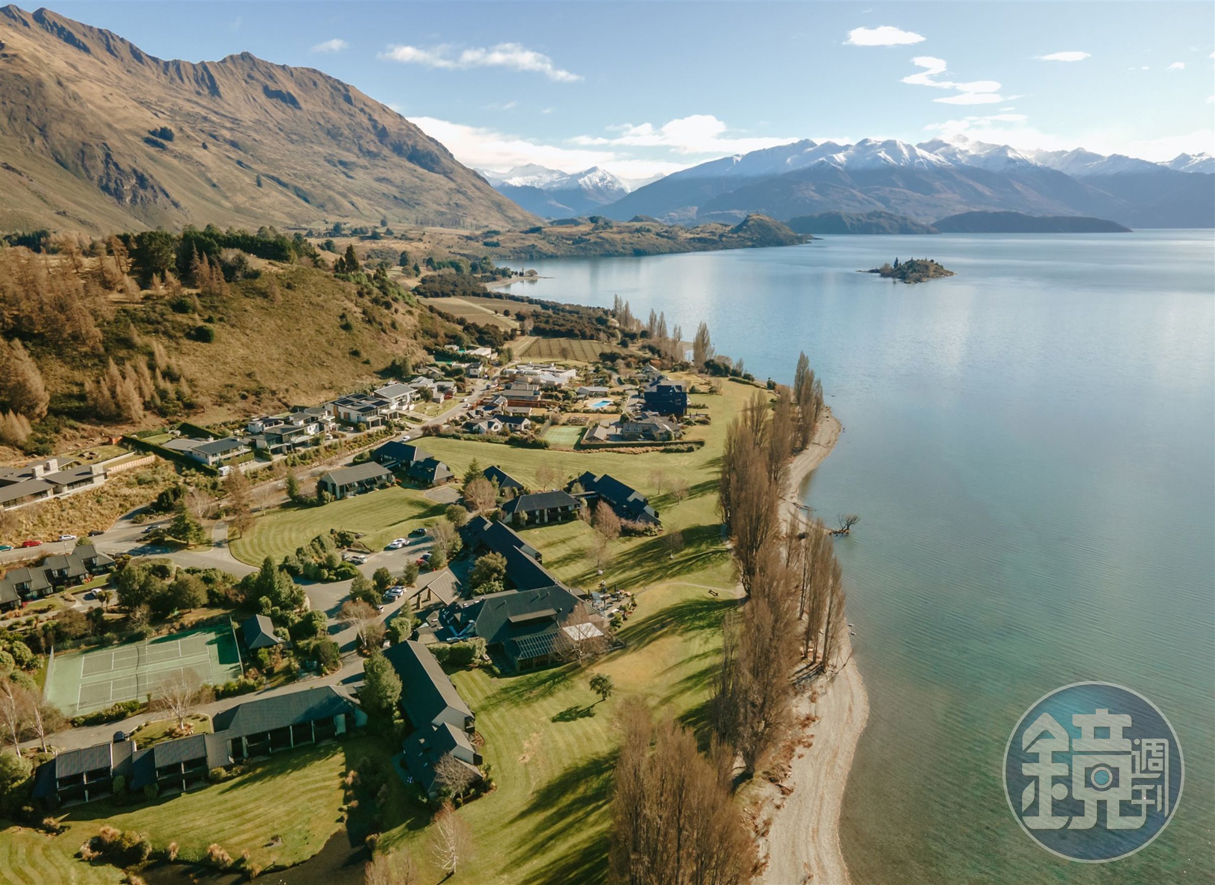 「Edgewater Wanaka Hotel」是一座沿著瓦納卡湖建造的旅館。(翻攝於飯店官網)