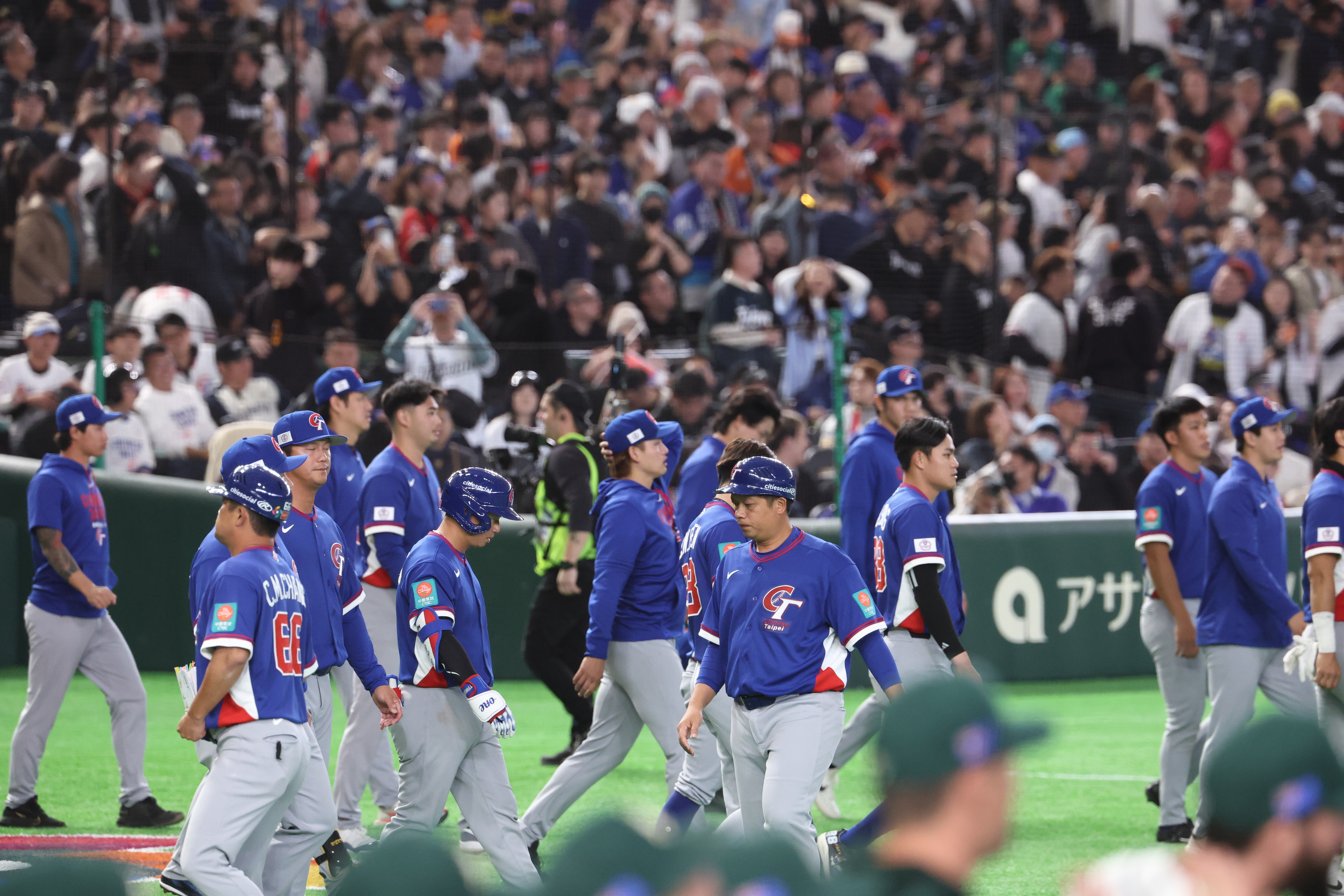 台灣本屆WBC首戰不敵澳洲，部分球迷未能保持理性，開始宣洩負面情緒亂抓戰犯。