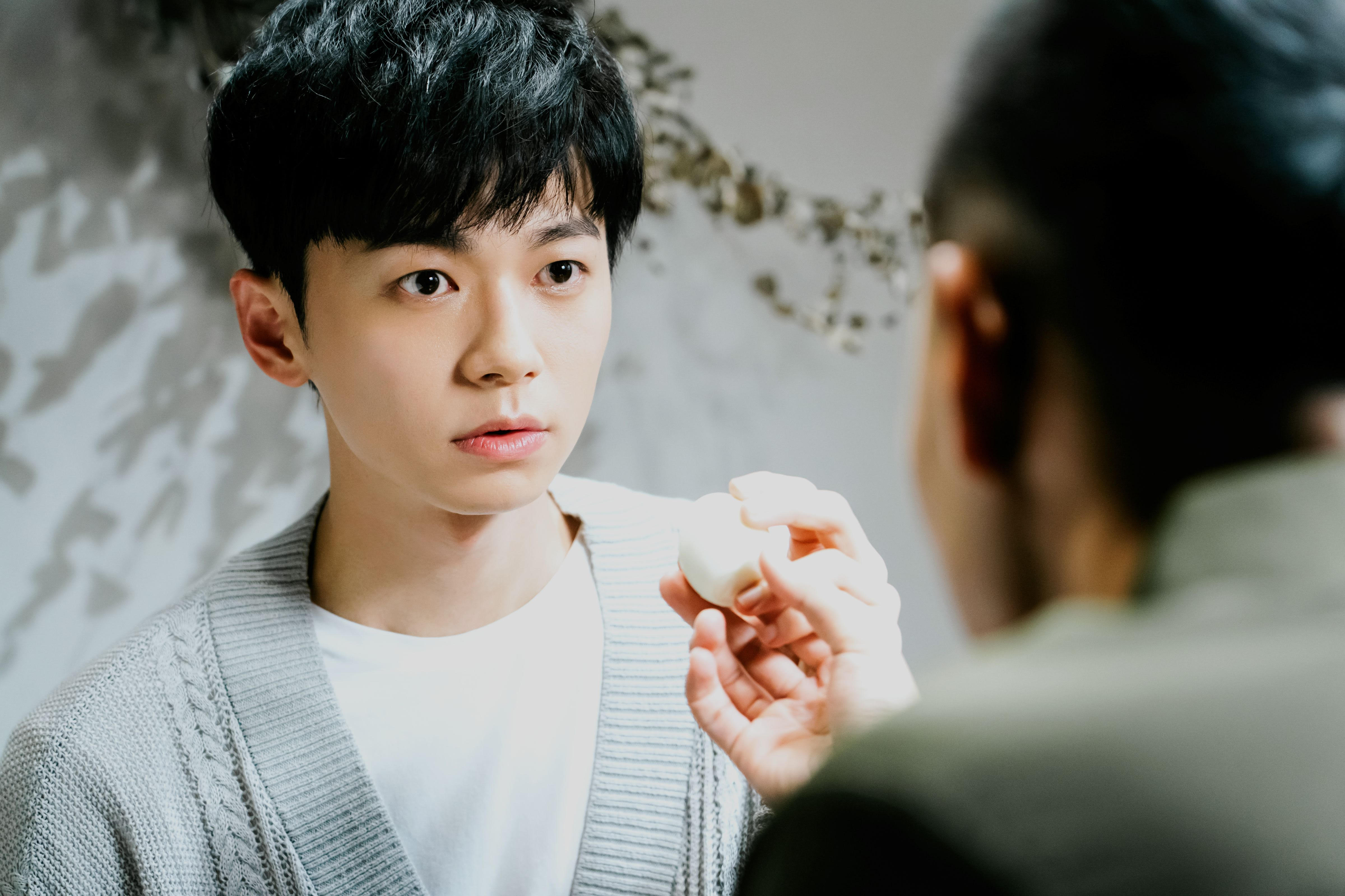 陳玹宇飾演戀愛小白，相當軟萌。（三立提供）