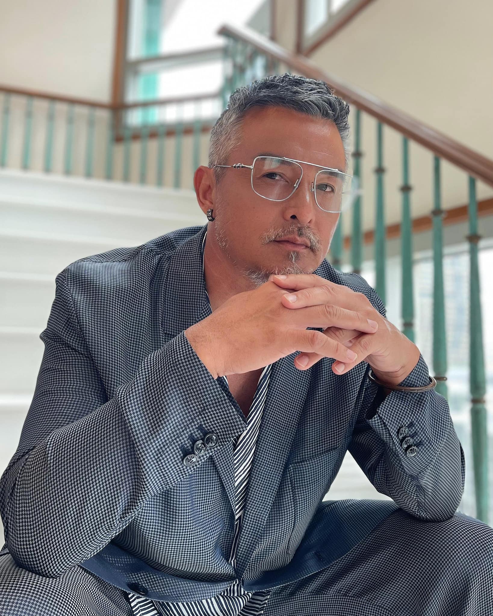 李銘順今年一月在新加坡出席影集《誰殺了他》記者會。(翻攝臉書)