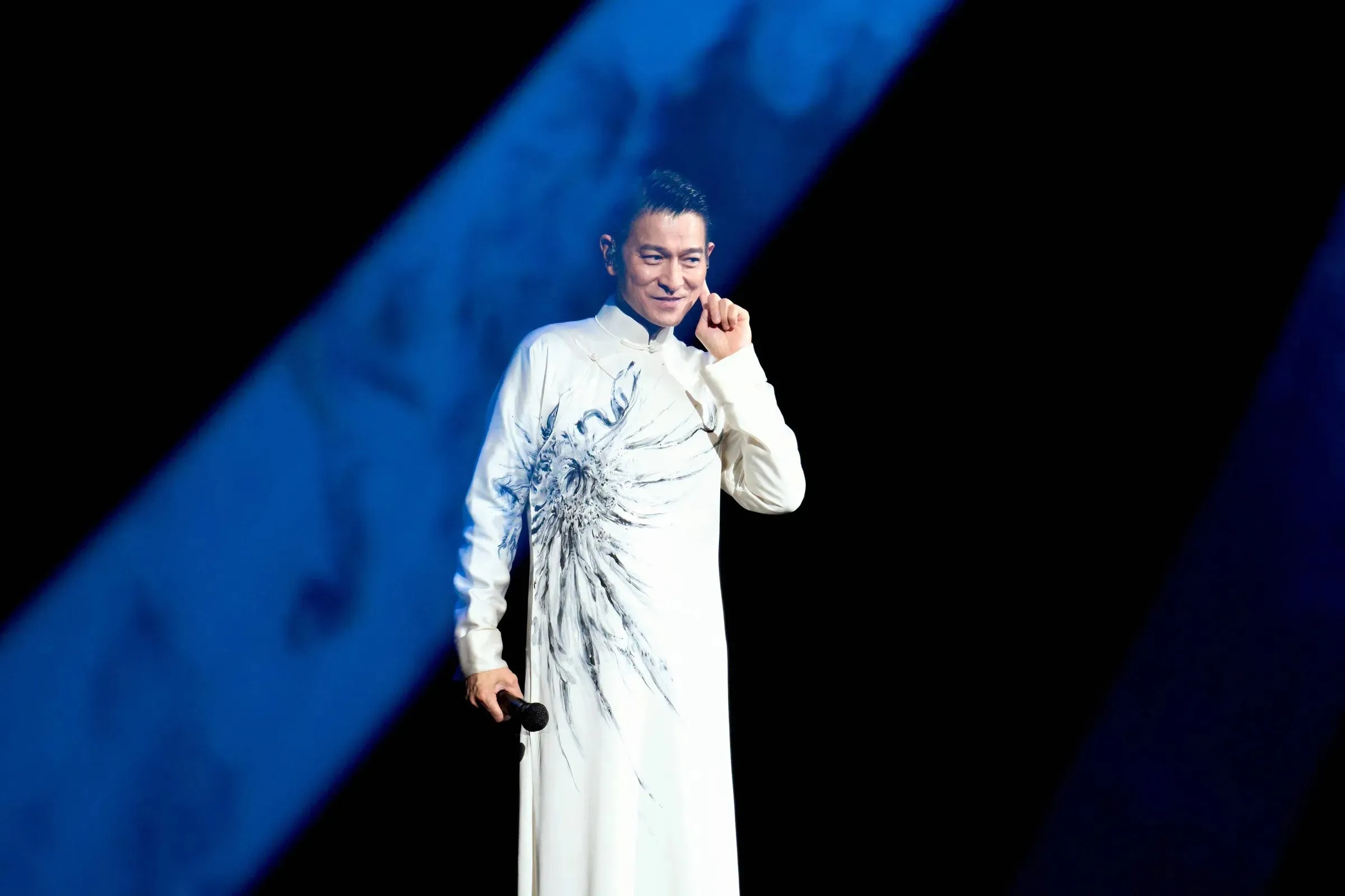 劉德華今晚演唱會因颱風天取消，將在11月2日補辦。（台灣映藝、超級圓頂提供）