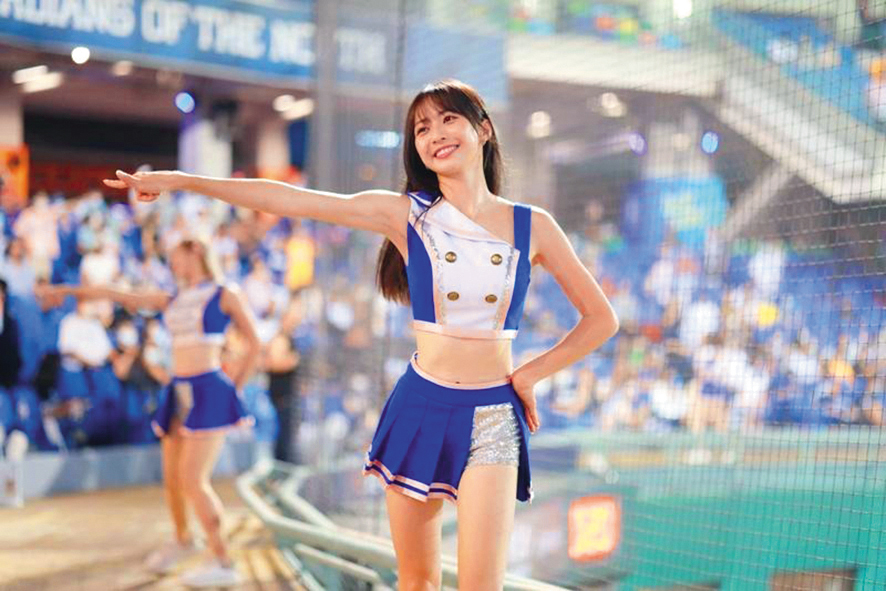 慈妹與男友常在社群上放閃，戀愛沒在藏的。（翻攝自慈妹臉書）