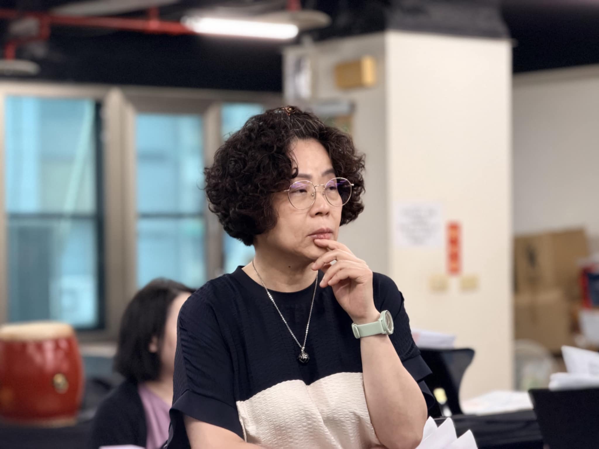 資深演員陳幼芳當年因恐慌症離開舞台劇演出轉居幕後。（陳幼芳提供）