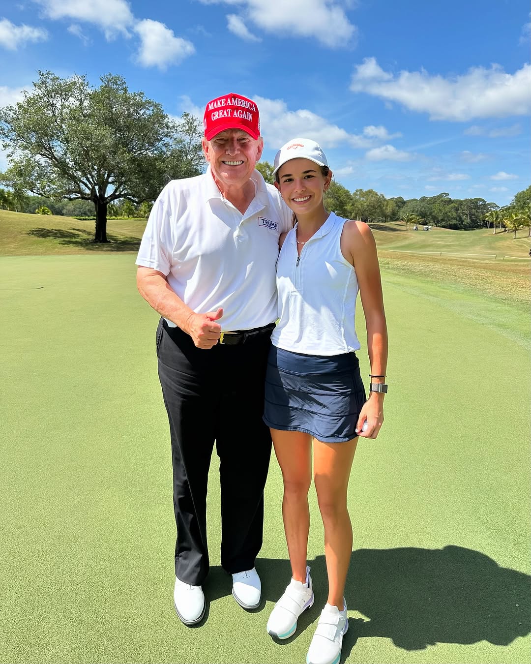 凱伊和爺爺川普都愛打高爾夫。(翻攝Kai Trump IG)