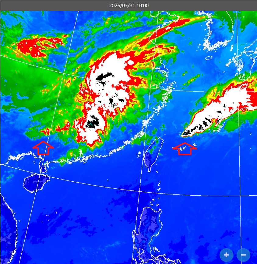  鄭明典分析， 「煙囪雲」出現，對流雨會較明顯。（取自鄭明典臉書）