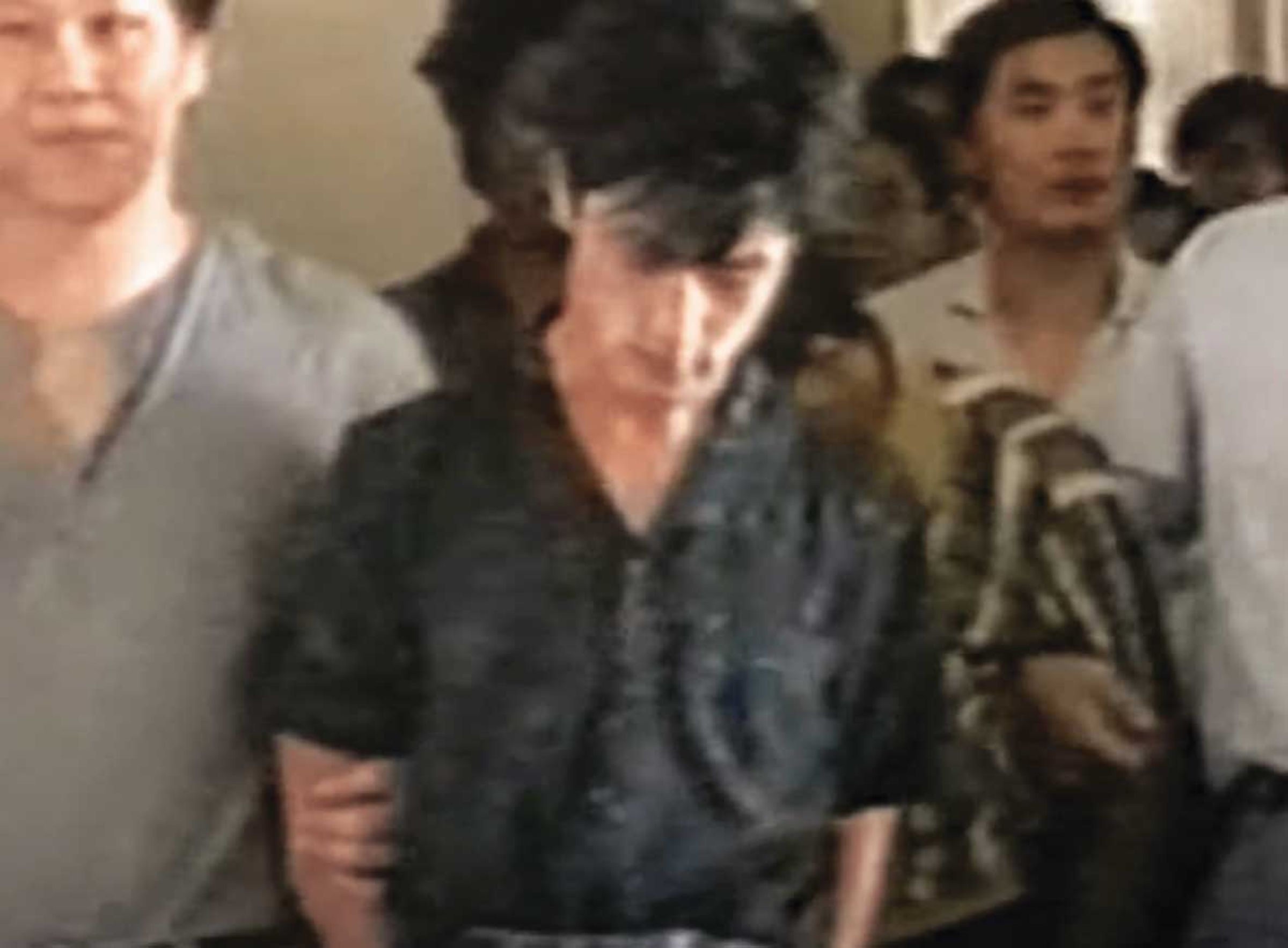 罹難者頭七當天,警方接獲神祕報案電話,逮捕縱火犯。(翻攝東森新聞)