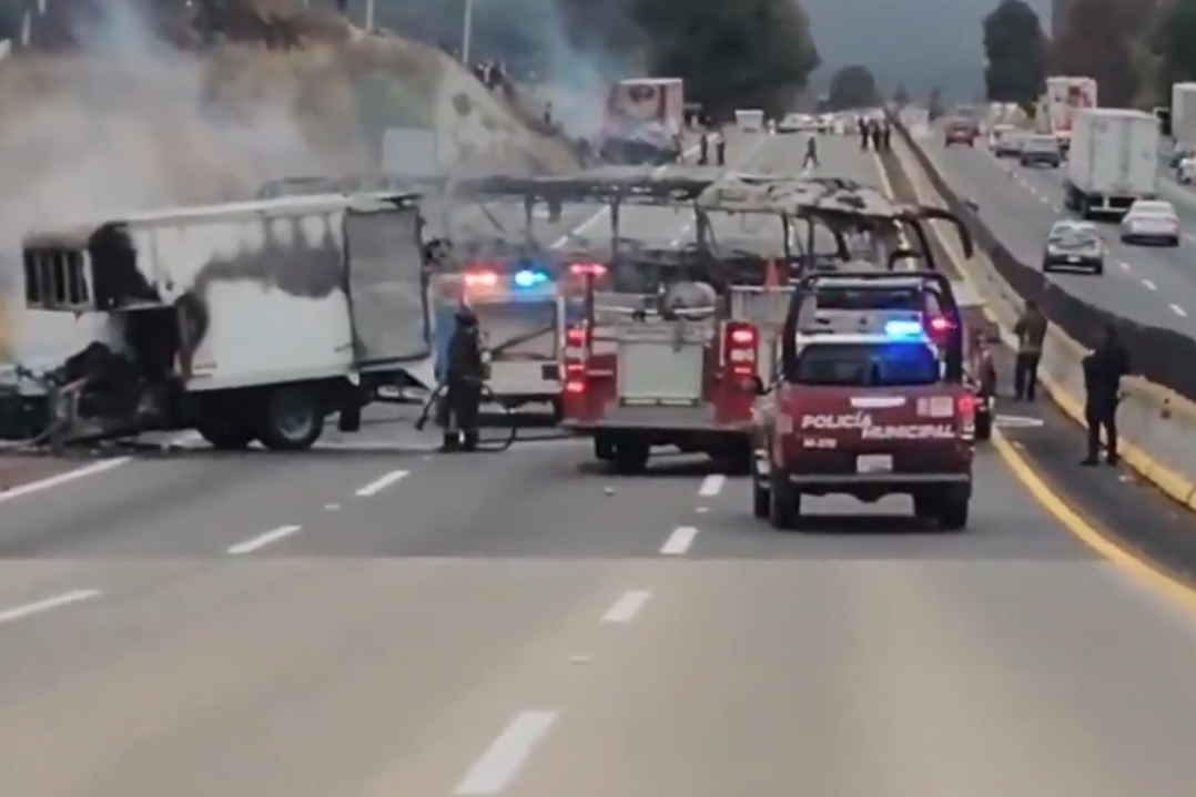 疑似黑幫成員在多達20個州境內縱火焚燒巴士、搶劫商店並與安全部隊發生激烈交火，導致交通癱瘓及社會秩序陷入混亂。（翻攝自X）