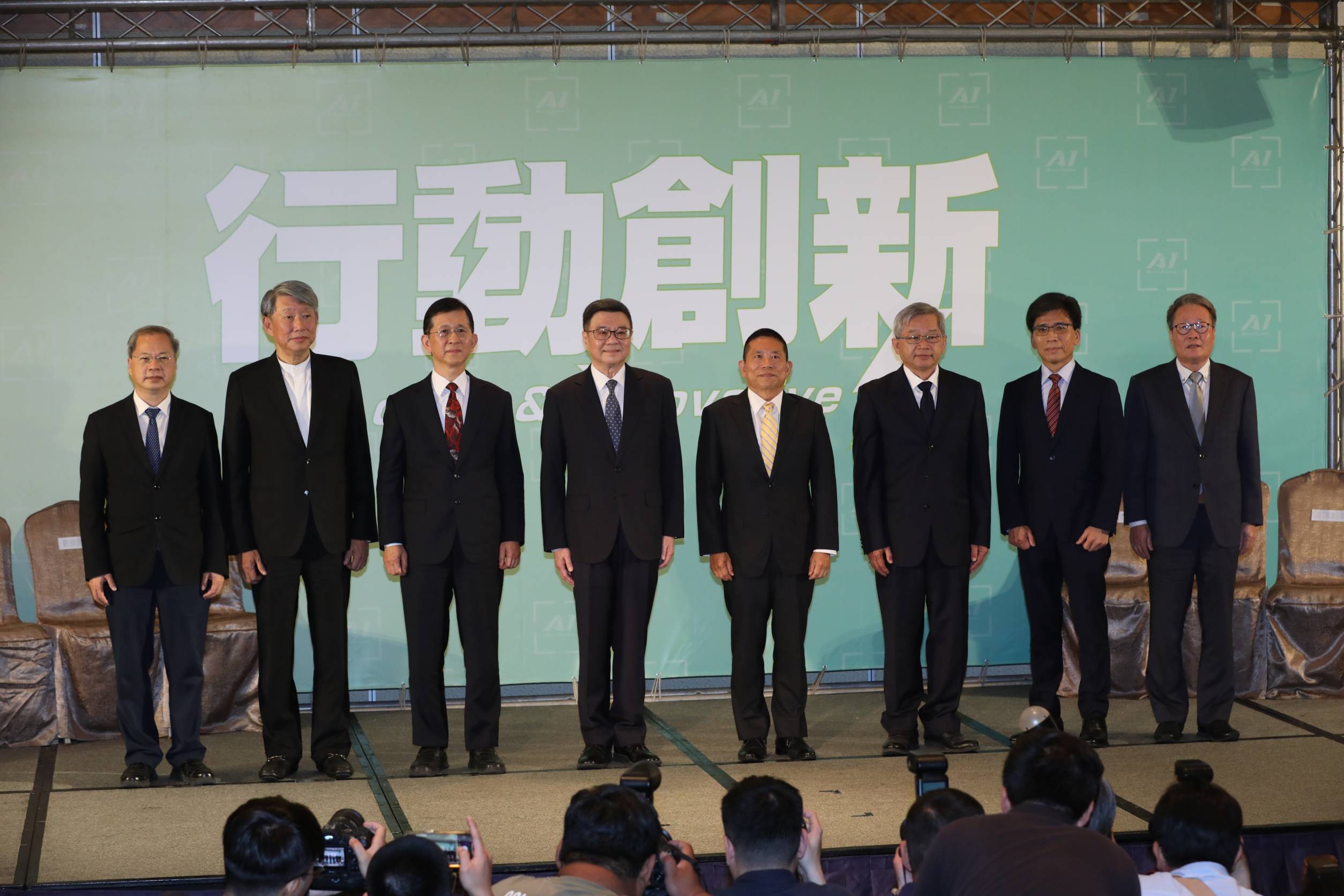 卓榮泰今（16日）宣布第三波內閣名單。