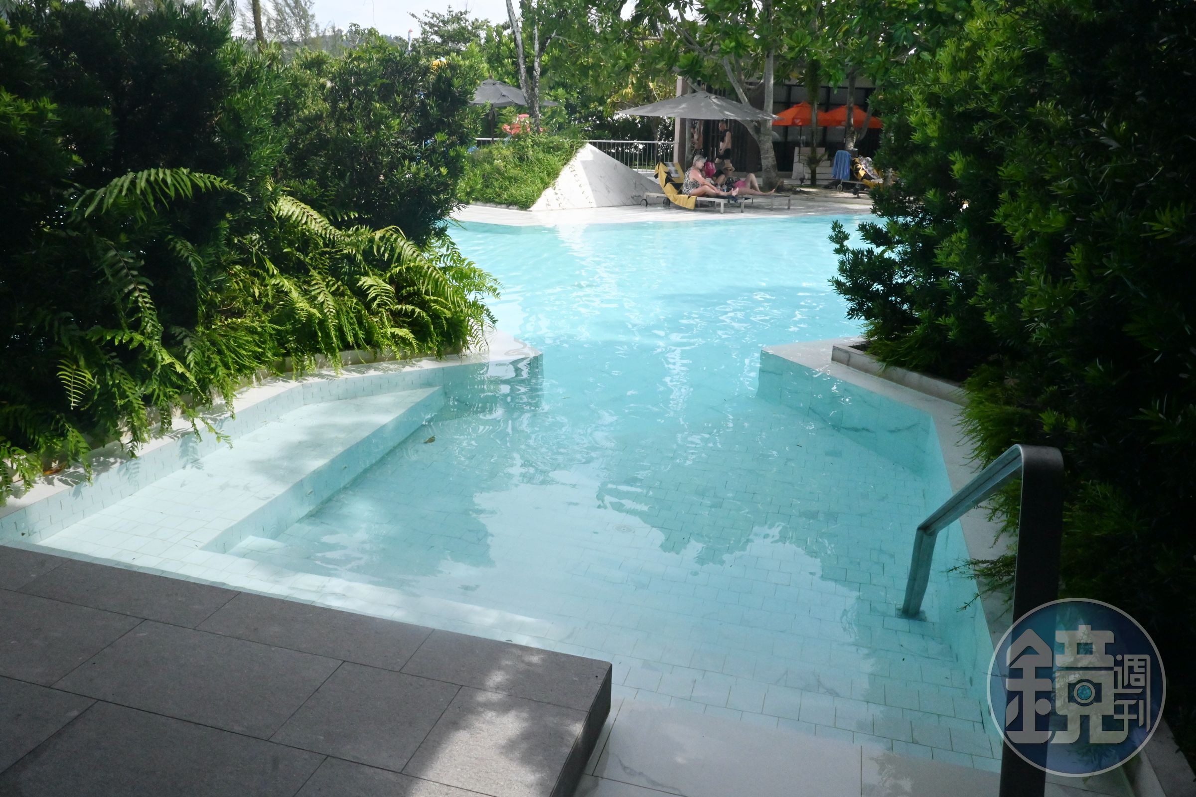 Pool Access超級適合懶人入住,不用準備換洗衣物,打開陽台門就能跳進泳池中。