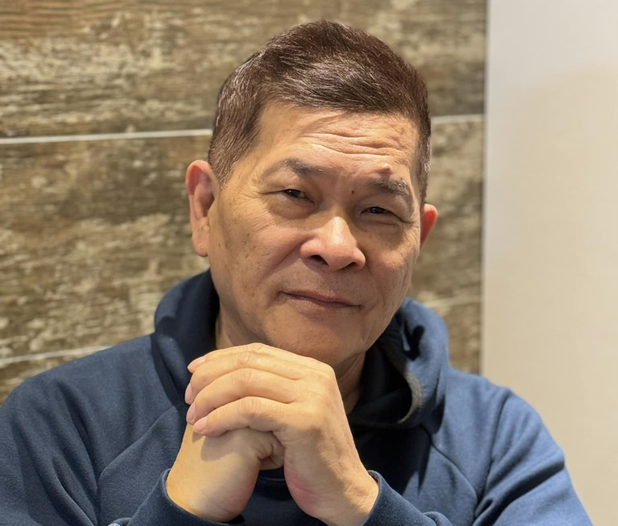 澎恰恰今(15日)喜迎70大壽,感性發文認了自己曾是執著「拍電影」的憨人。(翻攝自澎恰恰臉書)