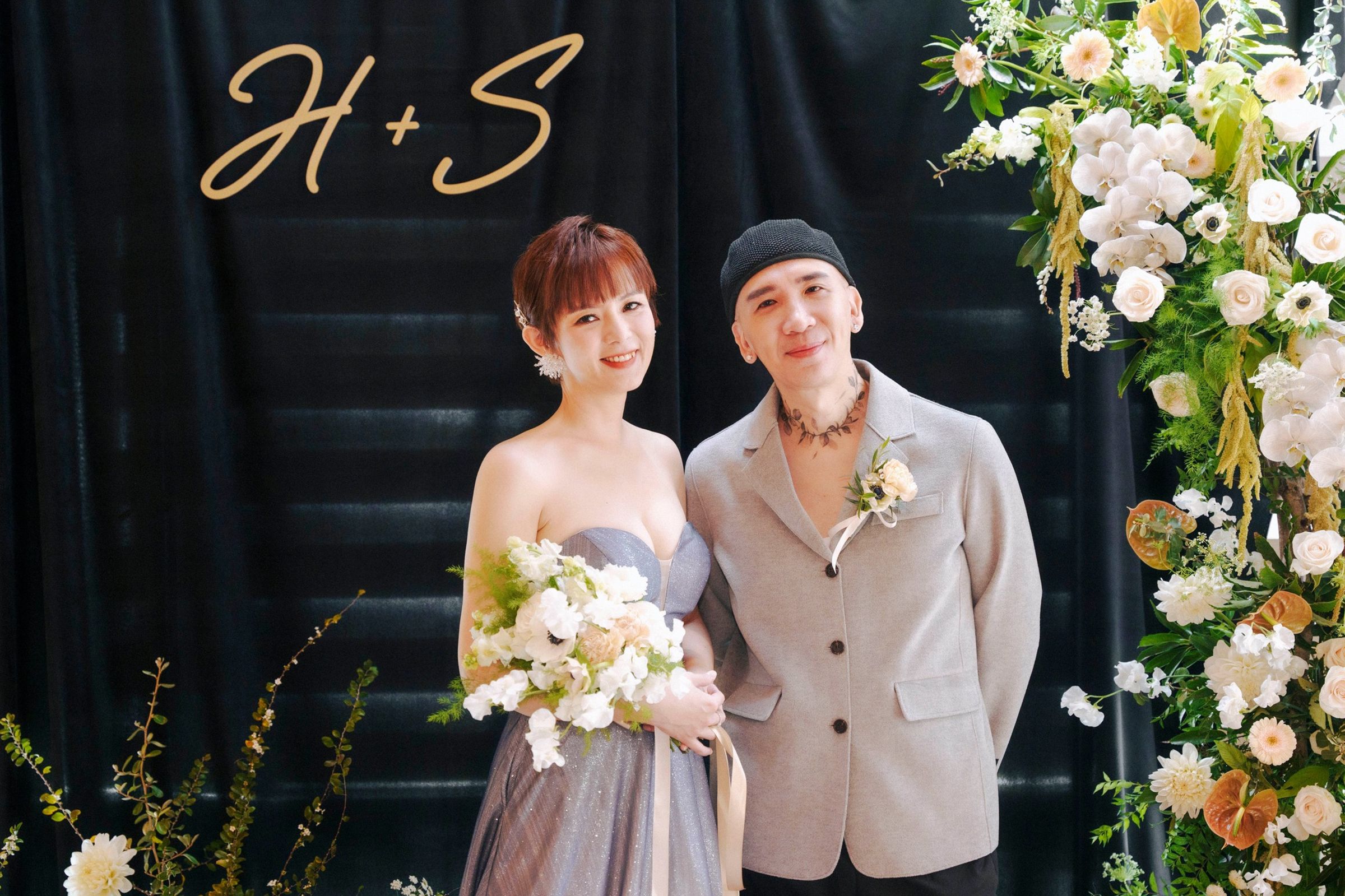 作家H和陳珮甄宣布結束婚姻。(翻攝作家H臉書)