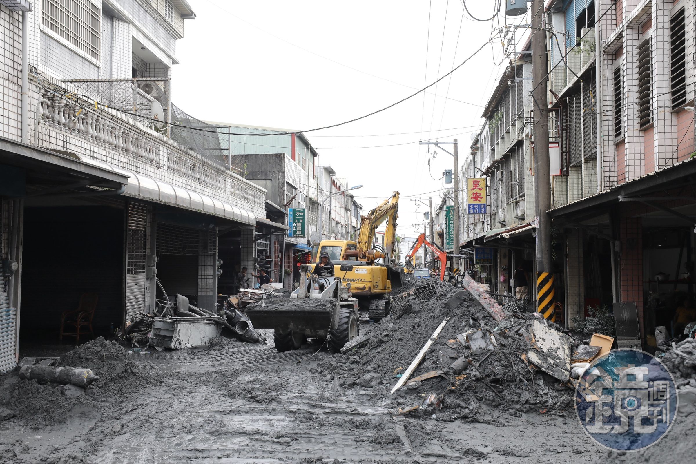馬太鞍溪堰塞湖溢流災情十分慘重,賑災基金會目前已募得破10億元。