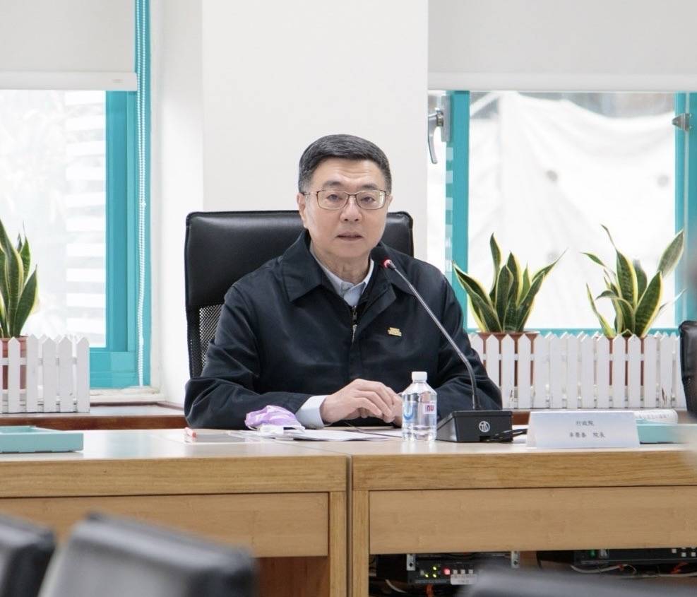 針對台中新光三越氣爆案，卓榮泰表示，政府會提供最好的關懷與醫療照護。