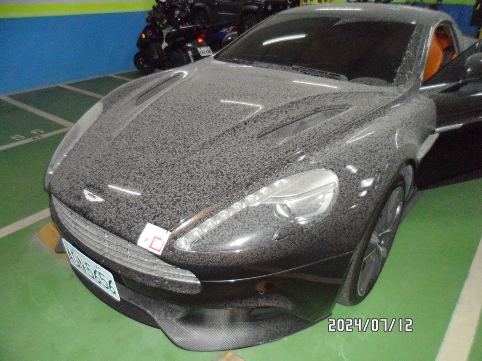 汪小菲與大S昔日的ASTON MARTIN愛車遭法拍。（翻攝自司法院公告網）