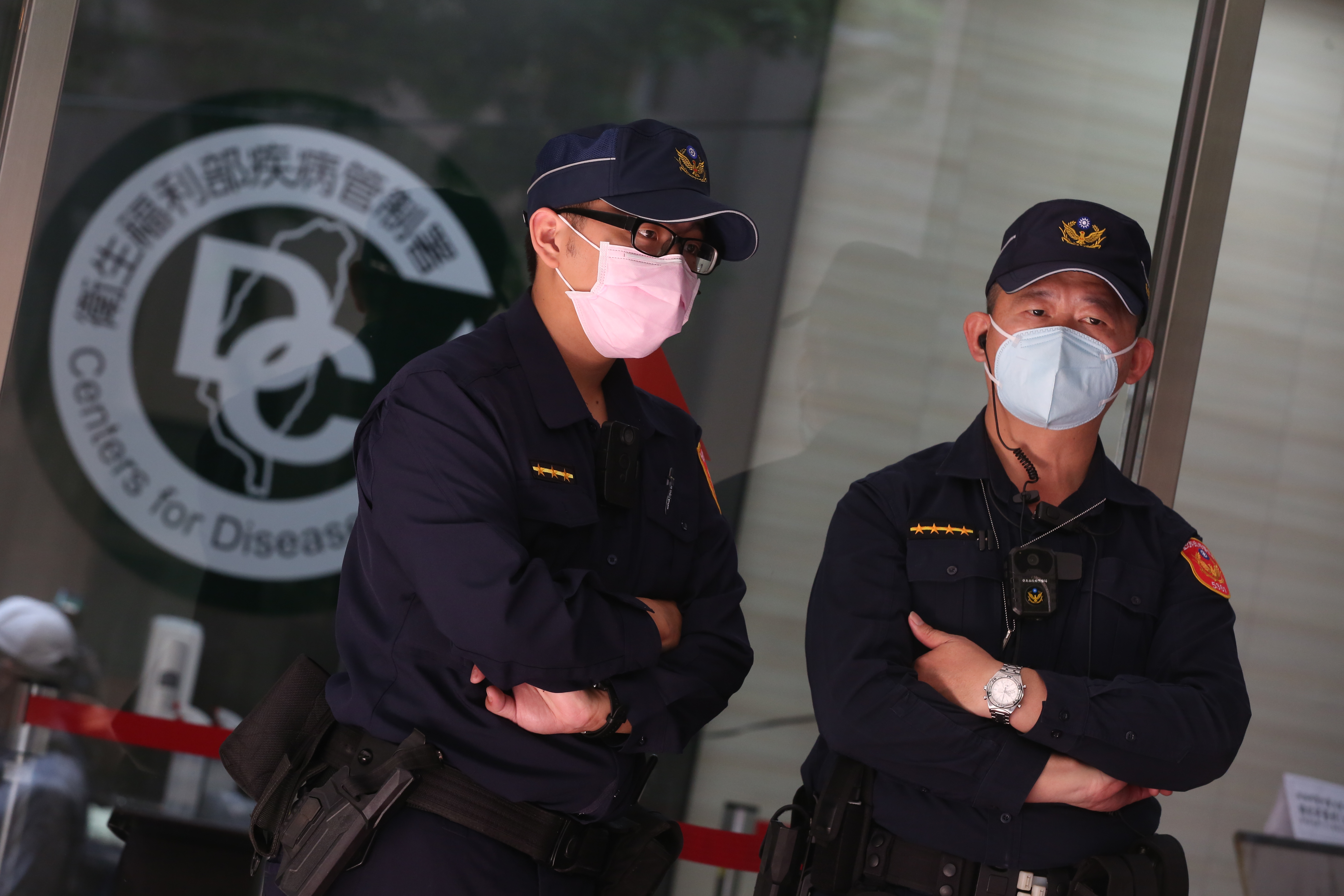 春節期間,警消依然堅守崗位,沒有休假。(本刊資料照)