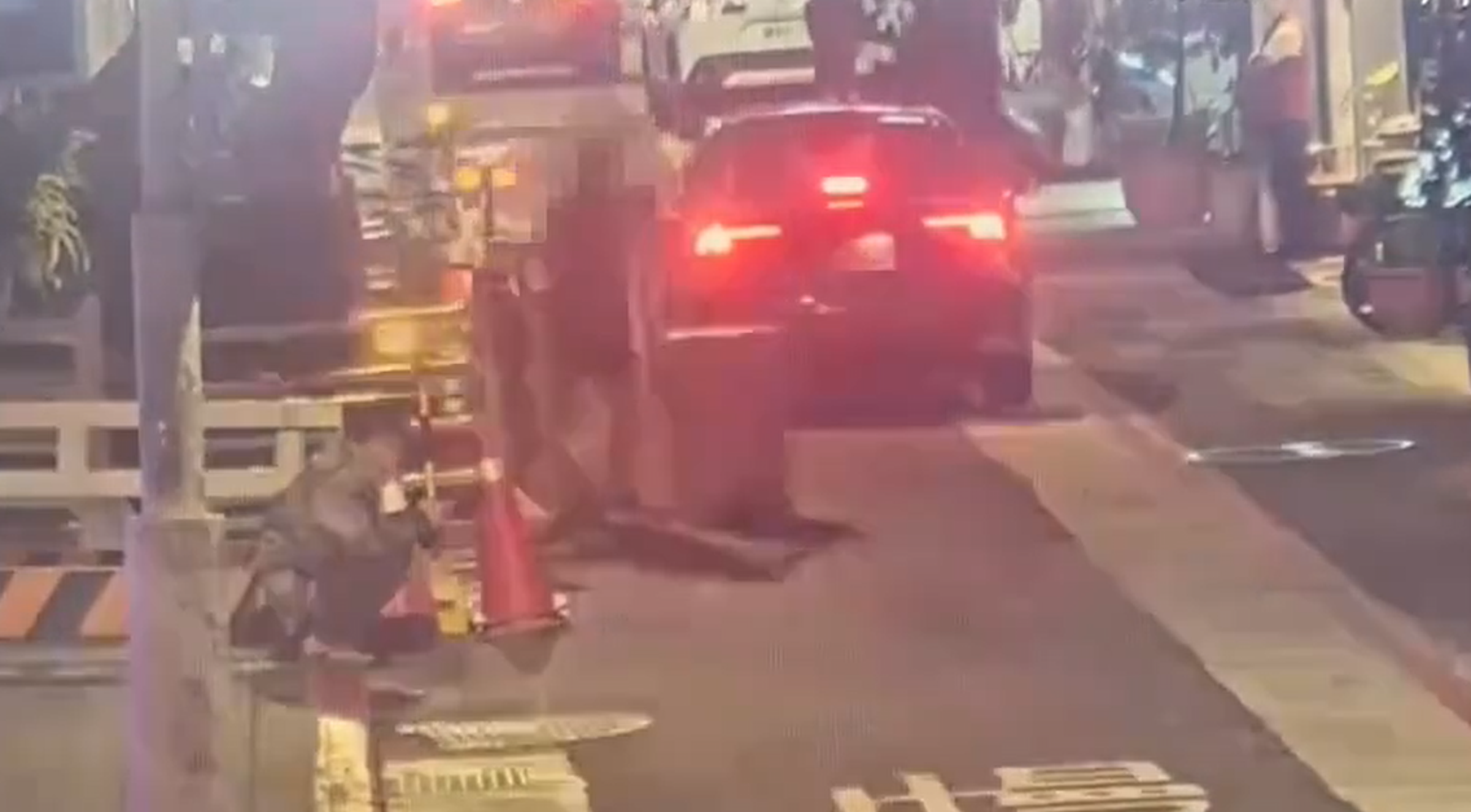 藝人林千又控訴男友經常毆打她,還偷走她家中的名牌包。(中山分局提供)