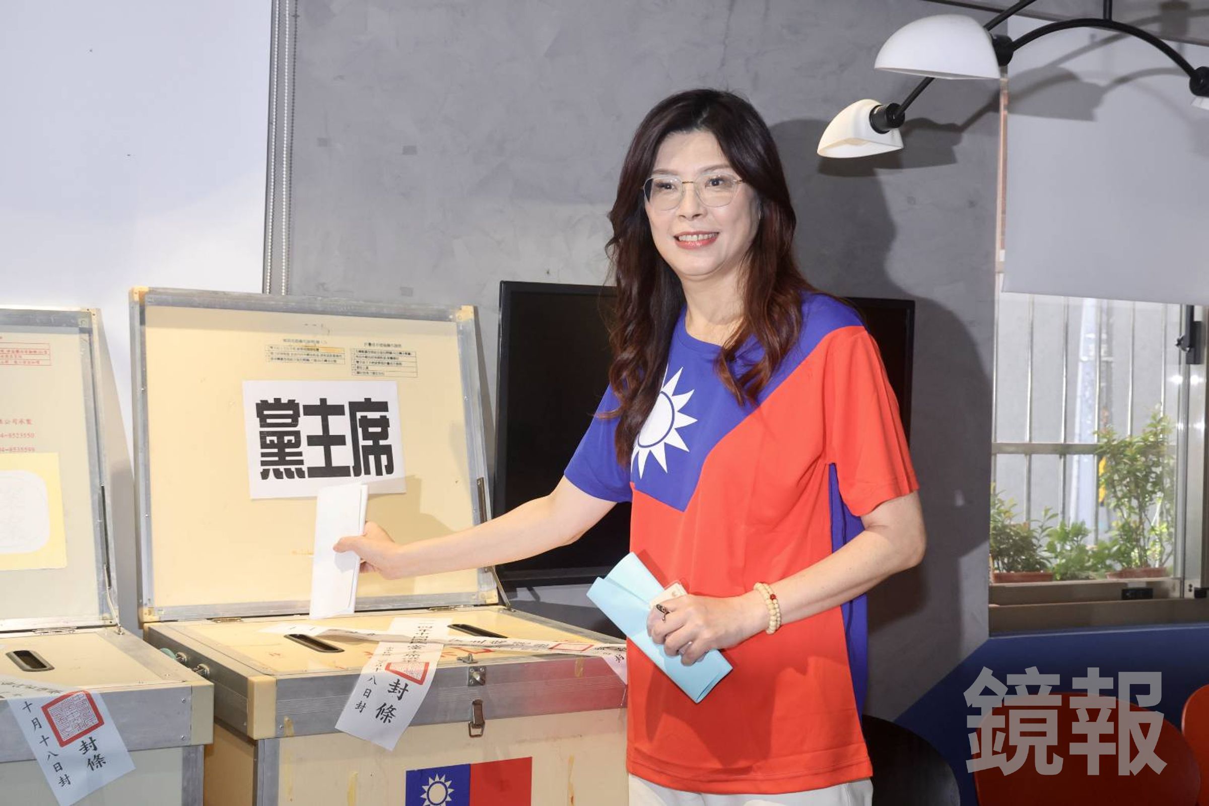鄭麗文稱普丁不是獨裁者,引發各界熱議。(鏡報林煒凱)