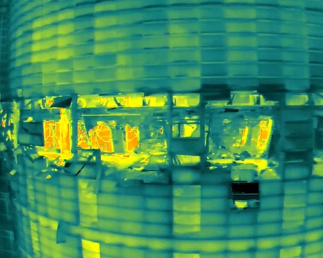 爆炸原因初步判定為瓦斯氣爆，樓層工人表示，當時曾聞到濃濃瓦斯味。（台中市消防局提供）