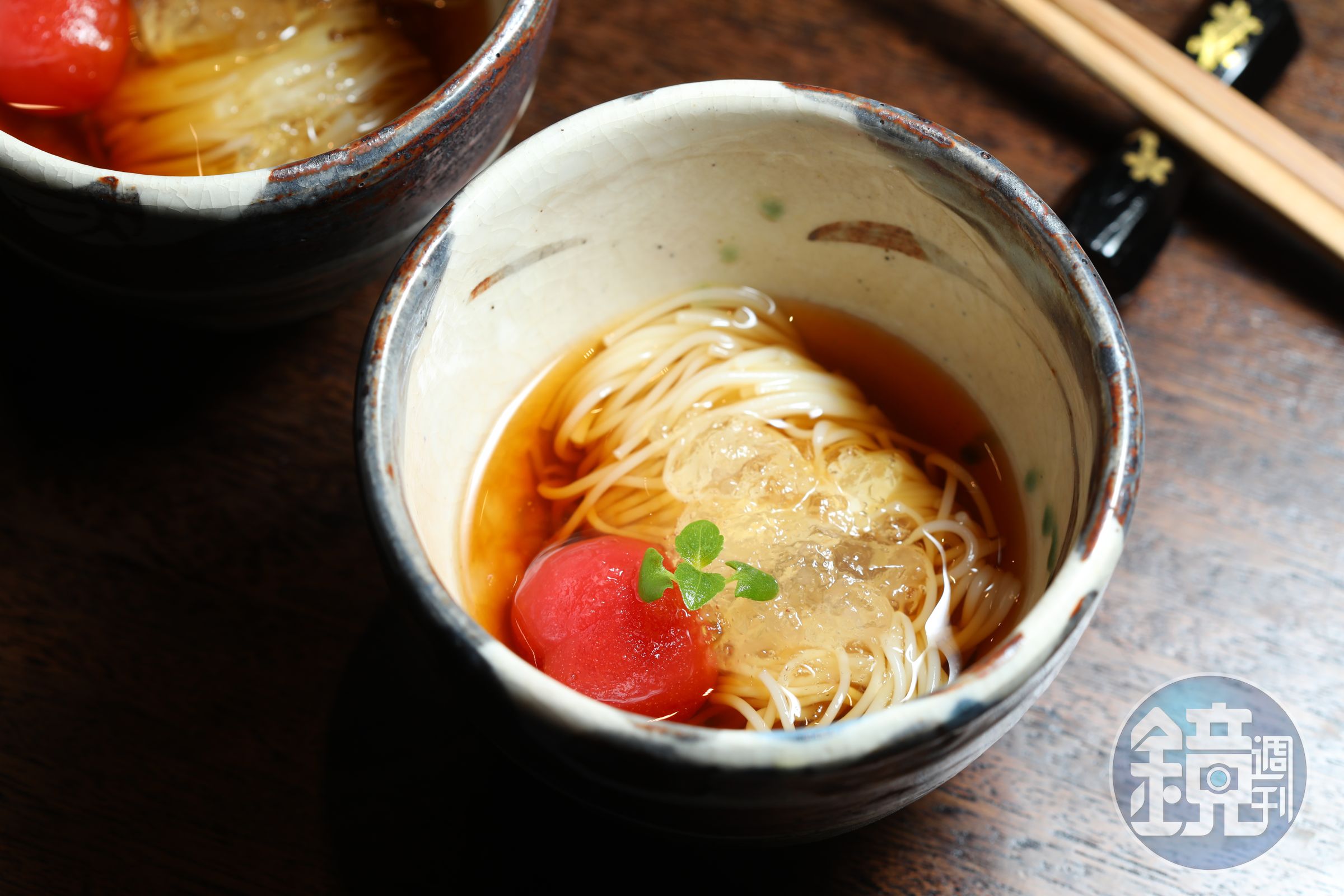 素麵的湯底以番茄熬成，冰涼入喉，有清口作用。