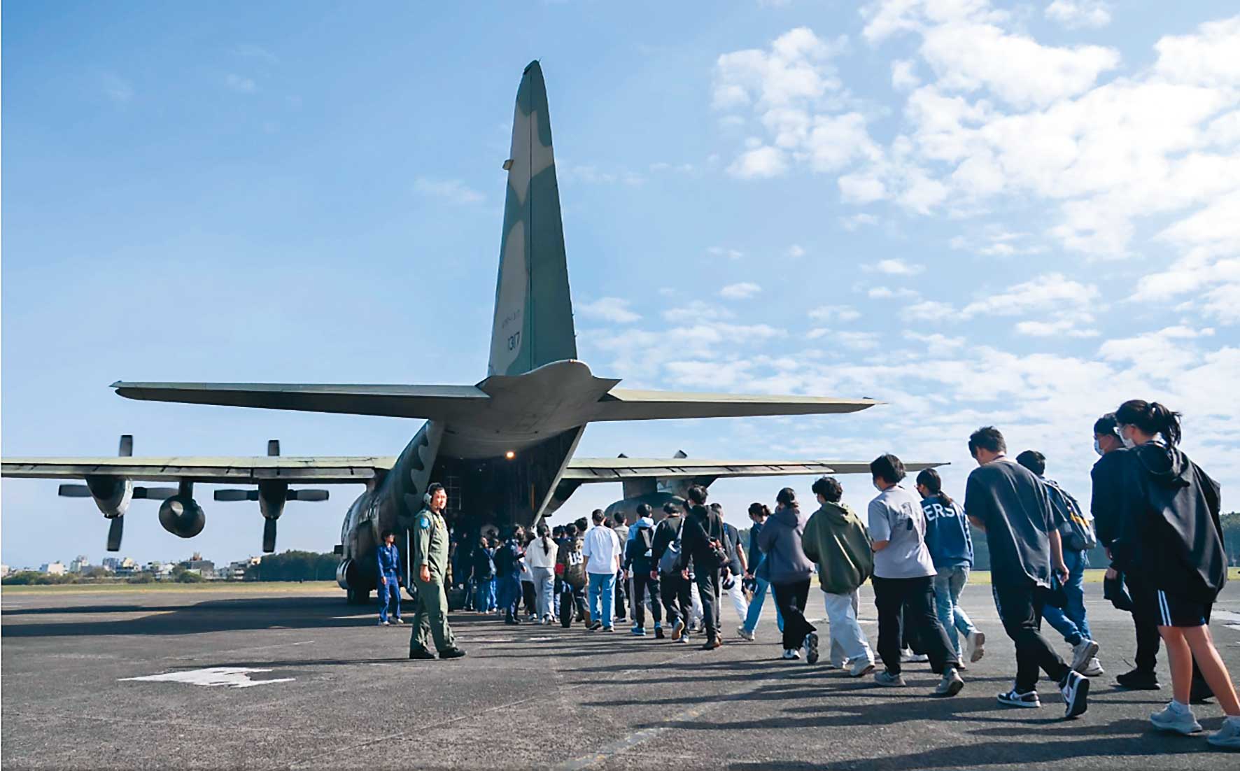 屏東基地是國軍重要基地,主要負責運輸、電偵及反潛任務,軍方添購AI系統攸關飛安。(軍聞社)