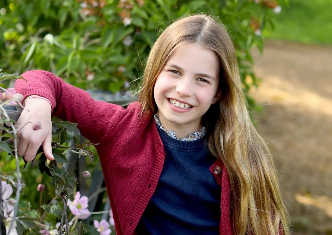 夏綠蒂公主是英國王位第3順位繼承人。(翻攝X@KensingtonRoyal)