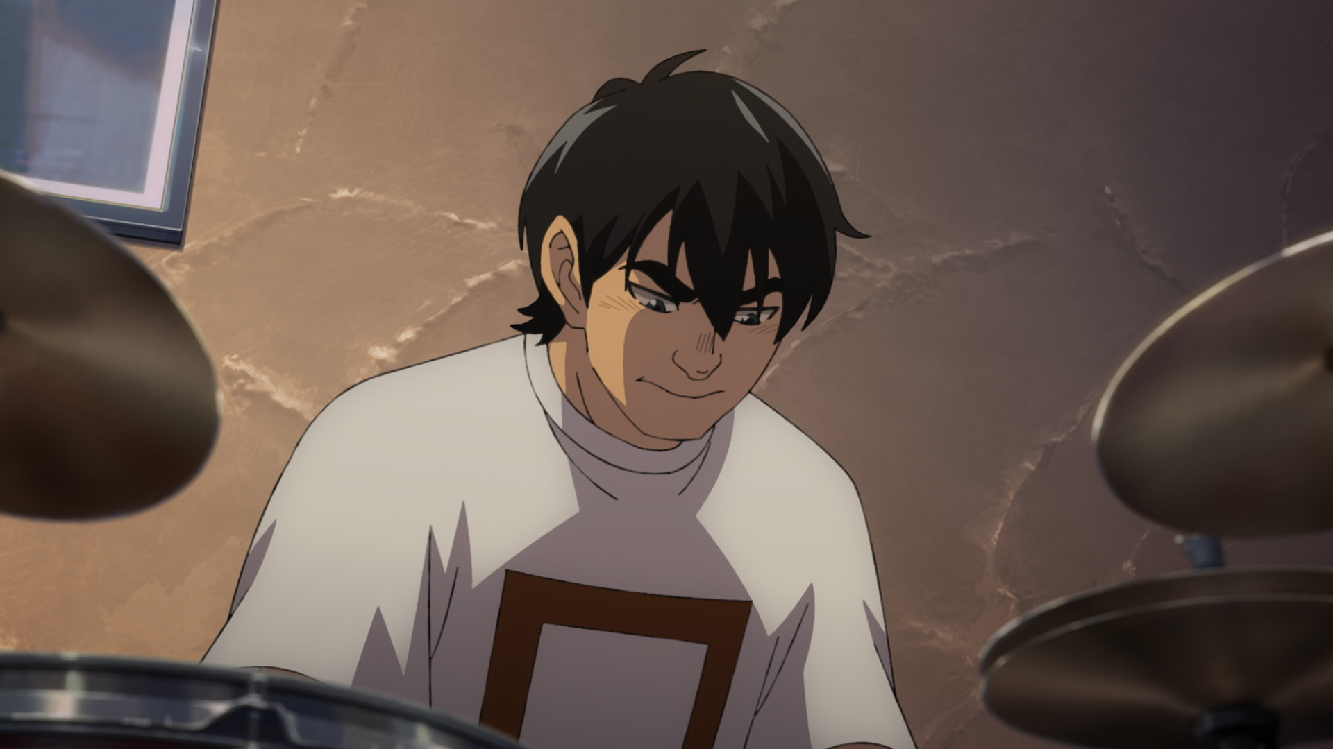 《BLUE GIANT 藍色巨星》中的鼓手玉田原先是音樂門外漢，受到好友宮本大影響從零開始學打鼓。（車庫娛樂提供）