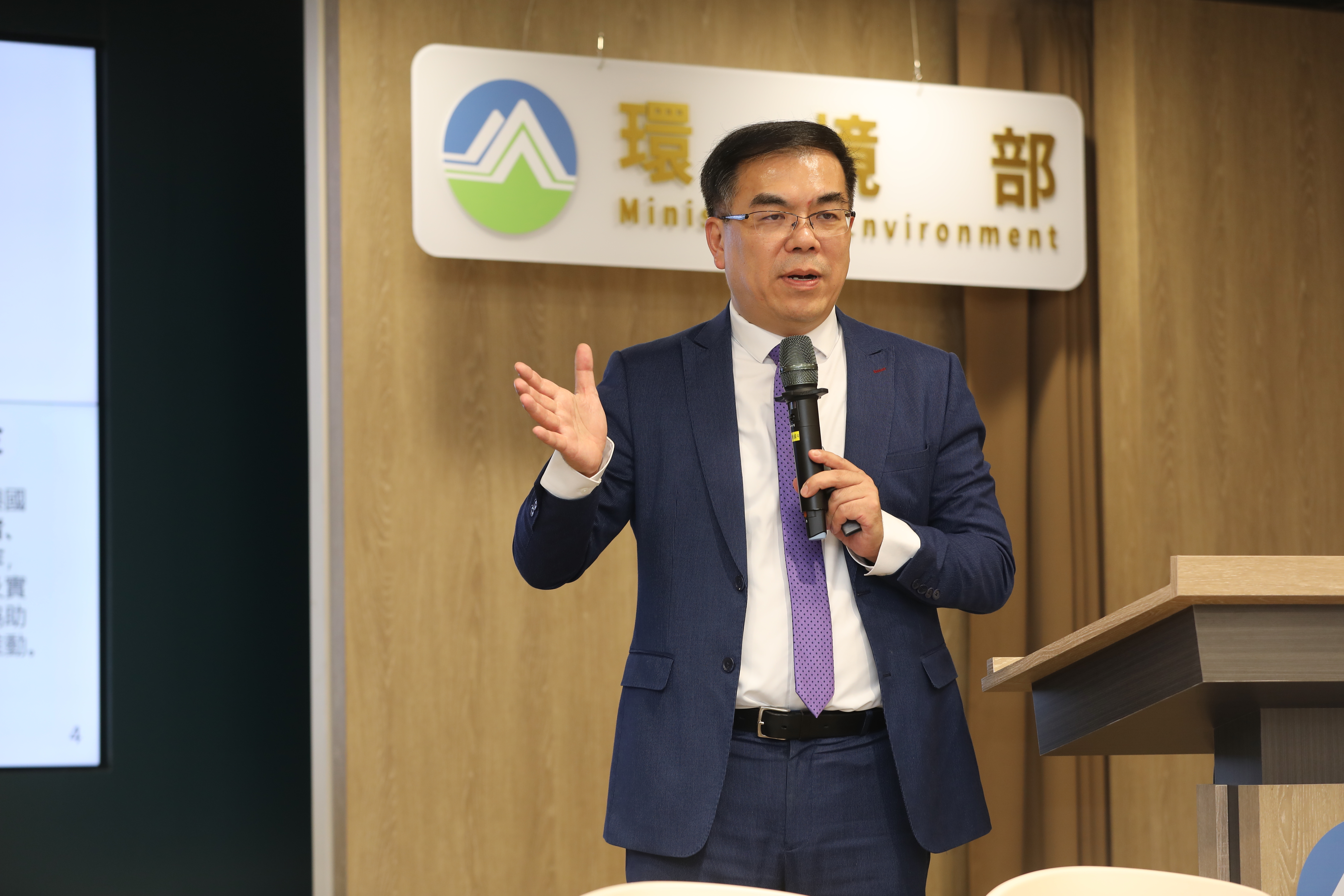 環境部長彭啓明今表示，依照目前統計，旅宿業不主動提供這些一次性備品，一年就可以減少46億個包裝。（本刊資料照）