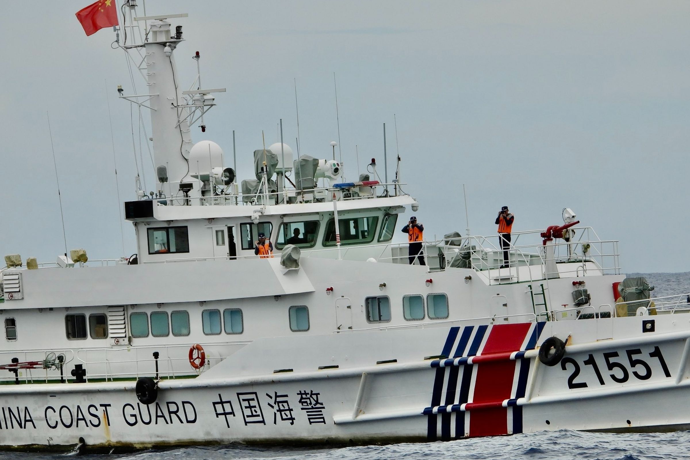 中國今指控其中一艘菲律賓海警船「故意撞擊」中國海警艦艇，示意圖（翻攝自X）