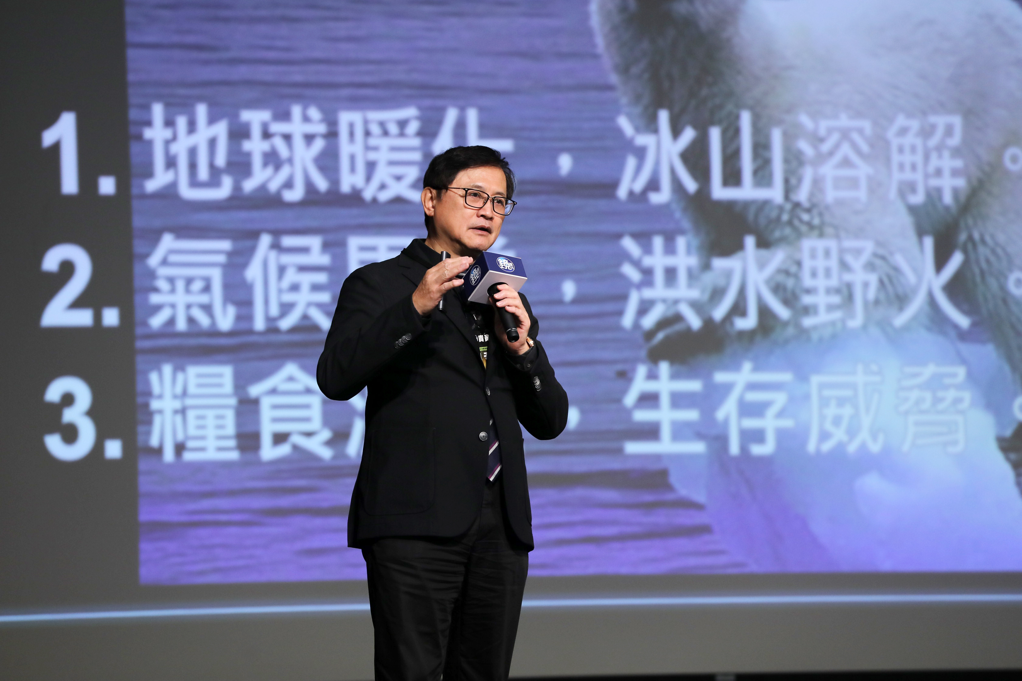 和碩集團董事長童子賢今（15）日下午出席「2025零碳永續高峰論壇」，與媒體聊到稀土議題。