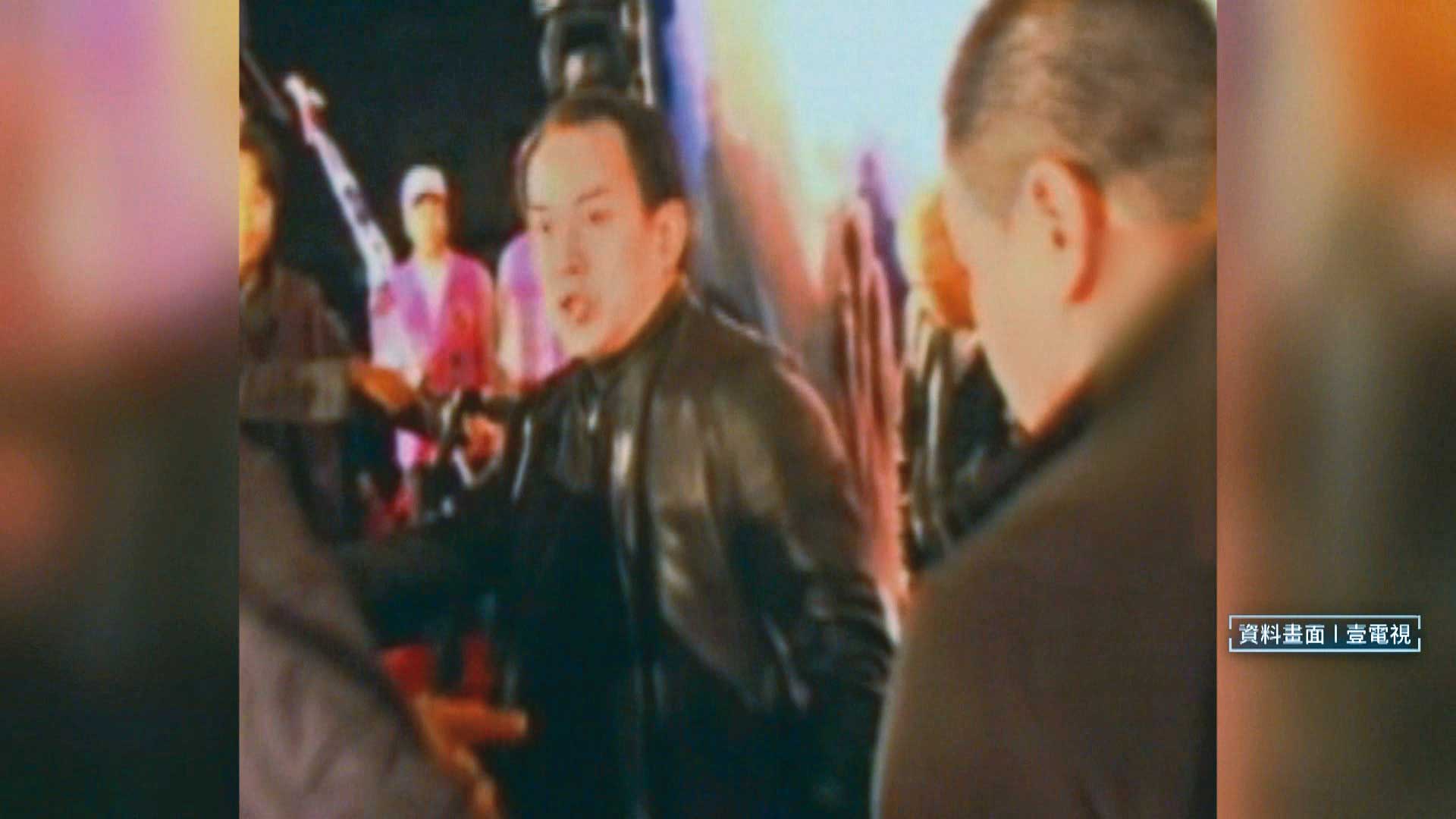 竹聯幫愛堂前堂主「扣頭」劉振南因連勝文槍擊案一戰成名，打響名號。（翻攝壹電視）