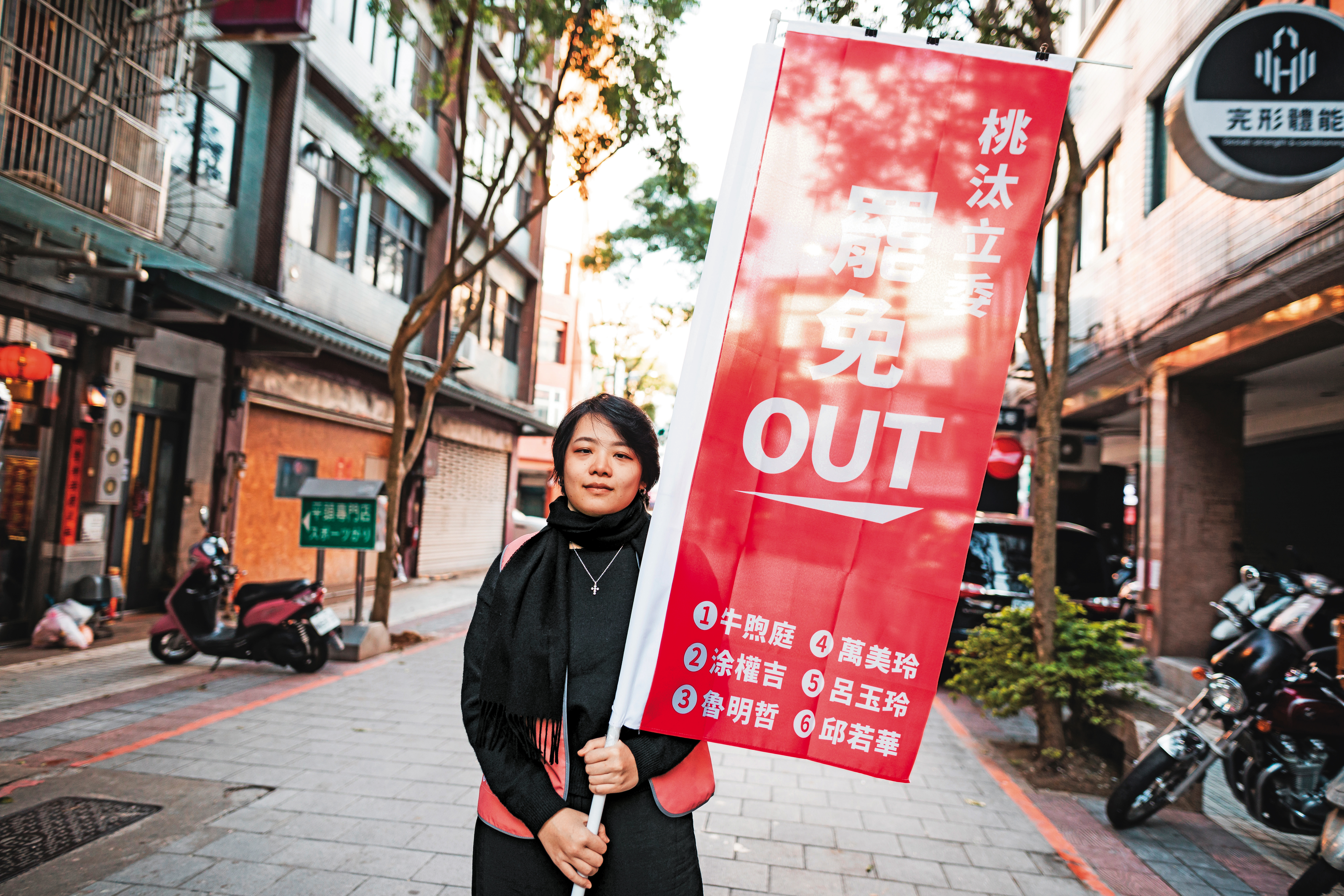 Dora說，立委魯明哲刪文化幣預算的理由令人難接受，「而且他們都在國民黨的結構當中，沒有人是無辜的，都是共犯。」