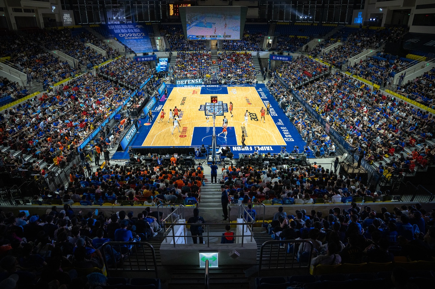 台灣2職籃聯盟合併破局！PLG嚴正聲明，駁斥「私下接洽第4隊」的指控，強調從未「承諾不拓展新球隊」，反控TPBL背離意向書約定，單方面定調「只談合併」。（翻攝自P.LEAGUE+臉書）