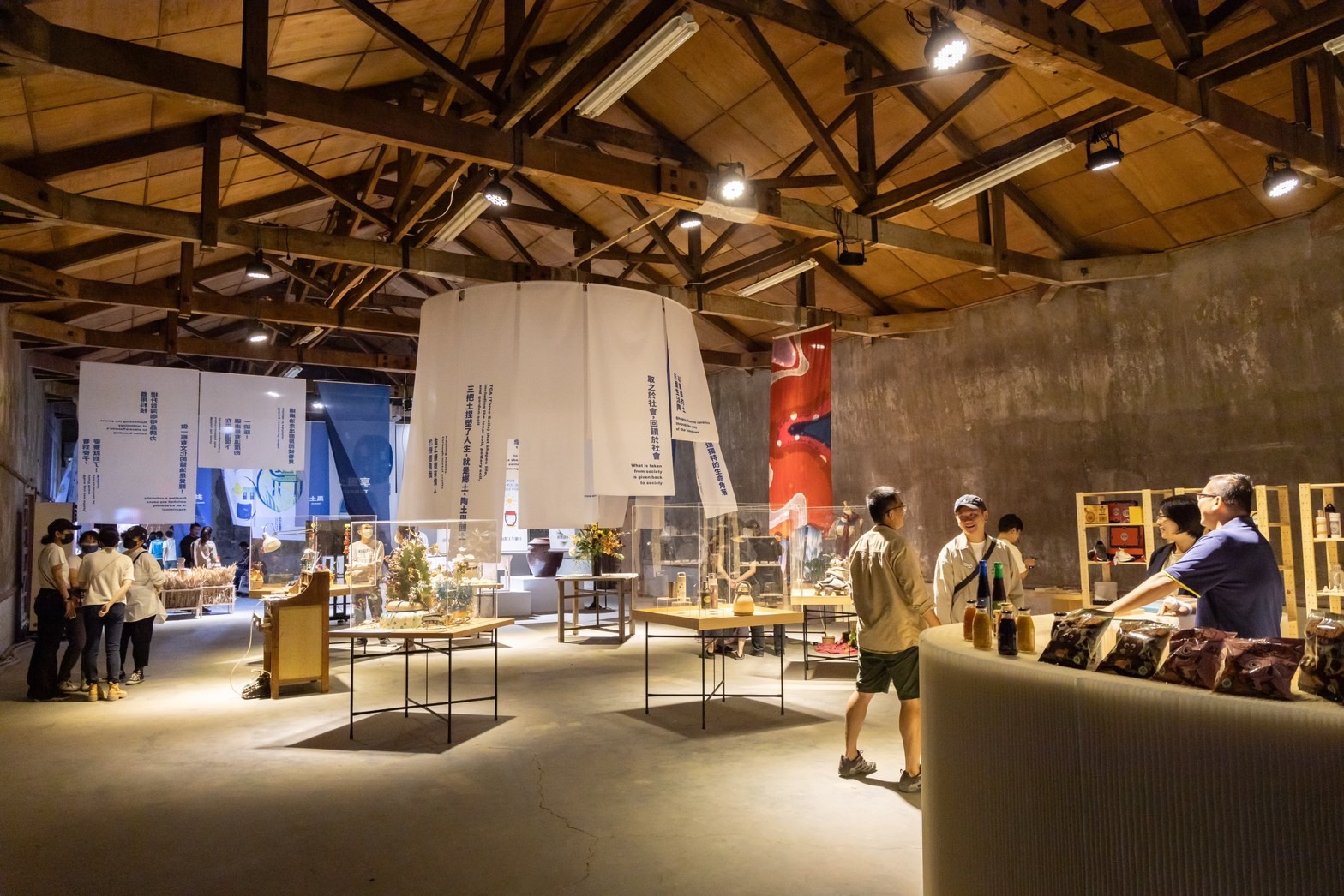 「共享學」以文化藝術表現雲林，並展現各項雲林良品，透過年輕人的創作一同共創雲林更多可能。