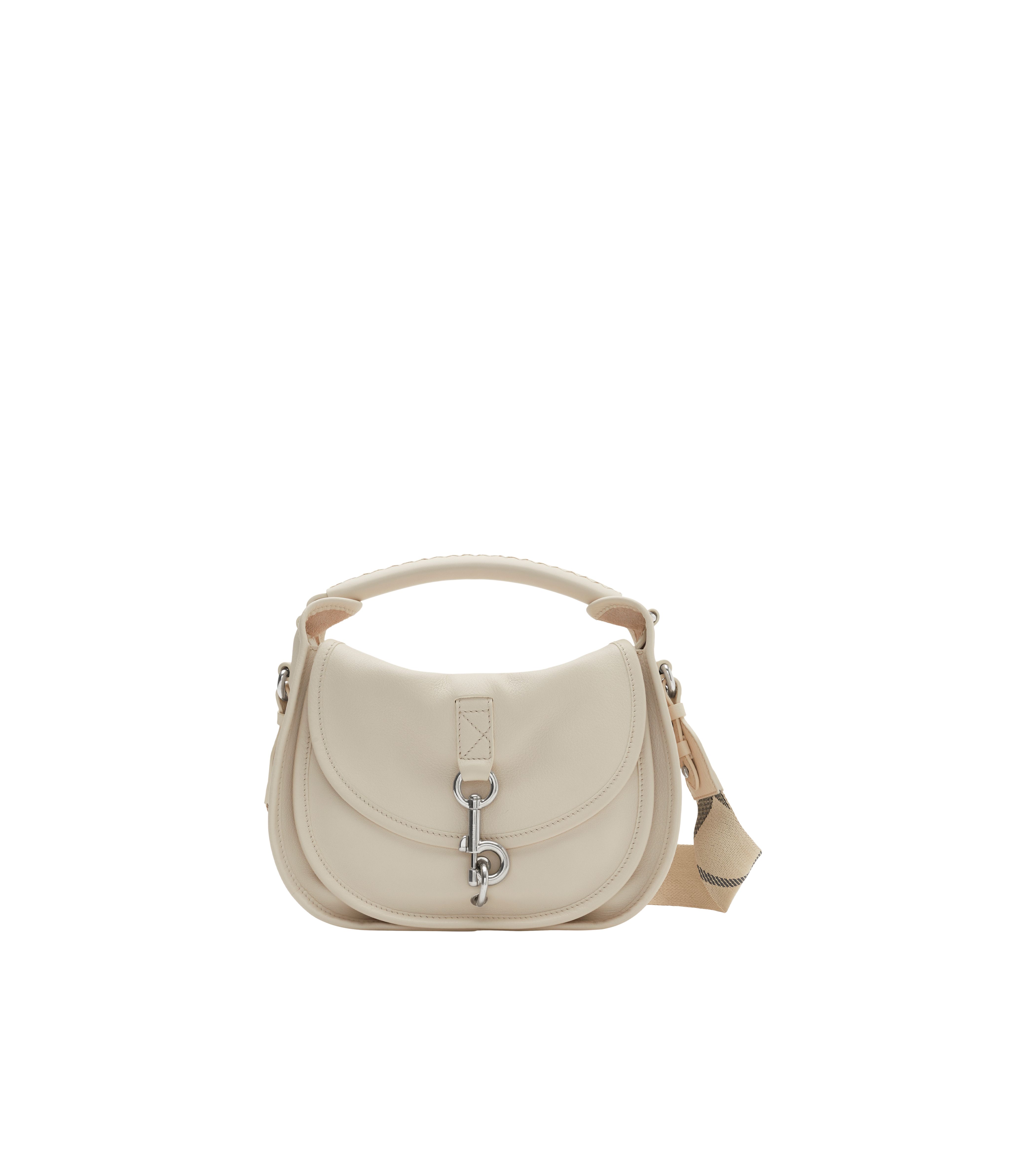 皂米色小型B Clip信差包。NT$89,000(BURBERRY提供)
