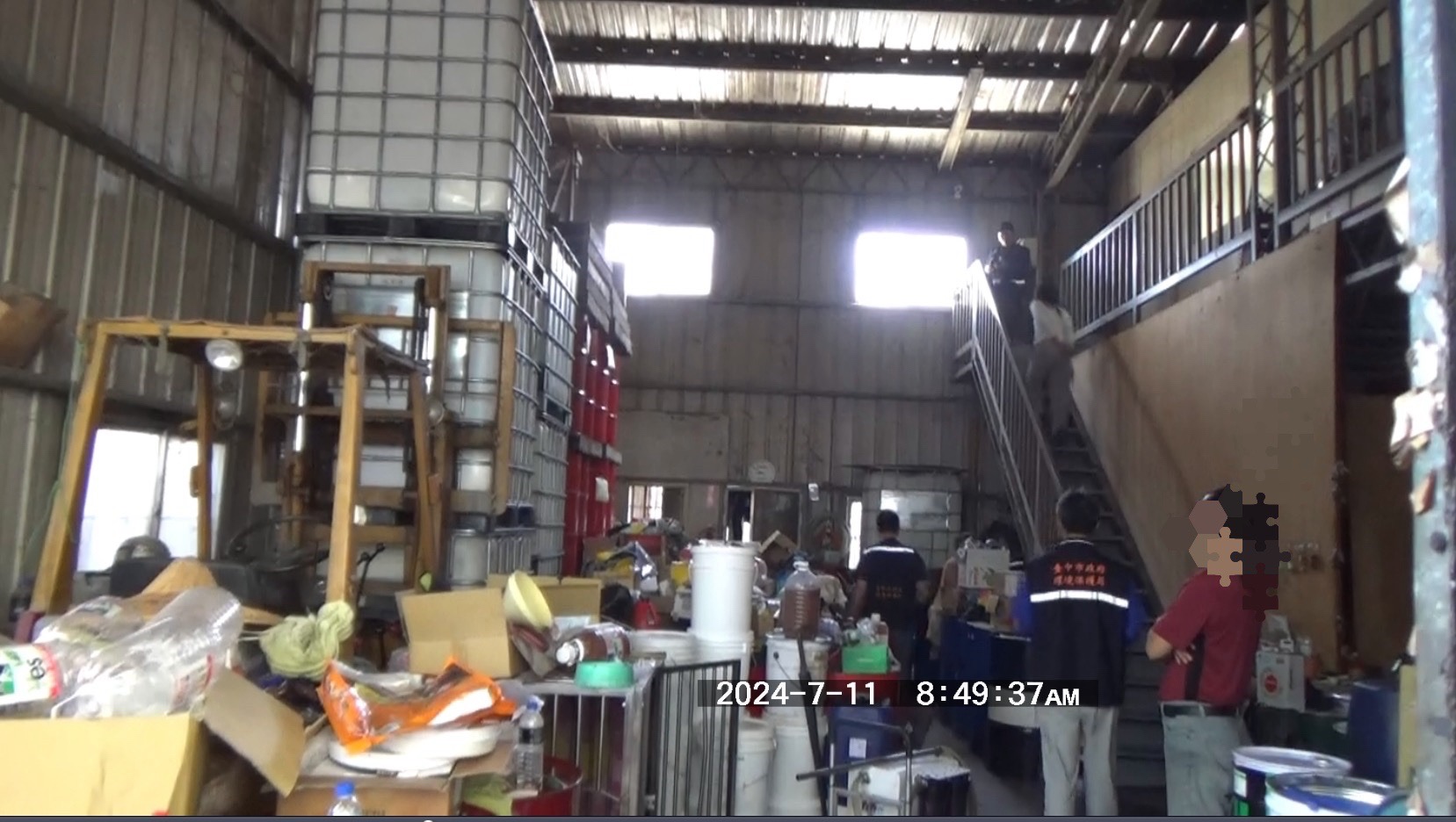 台中地檢署查獲張姓兄弟經營公司,非法處理廢油轉售牟利。(台中地檢署提供)