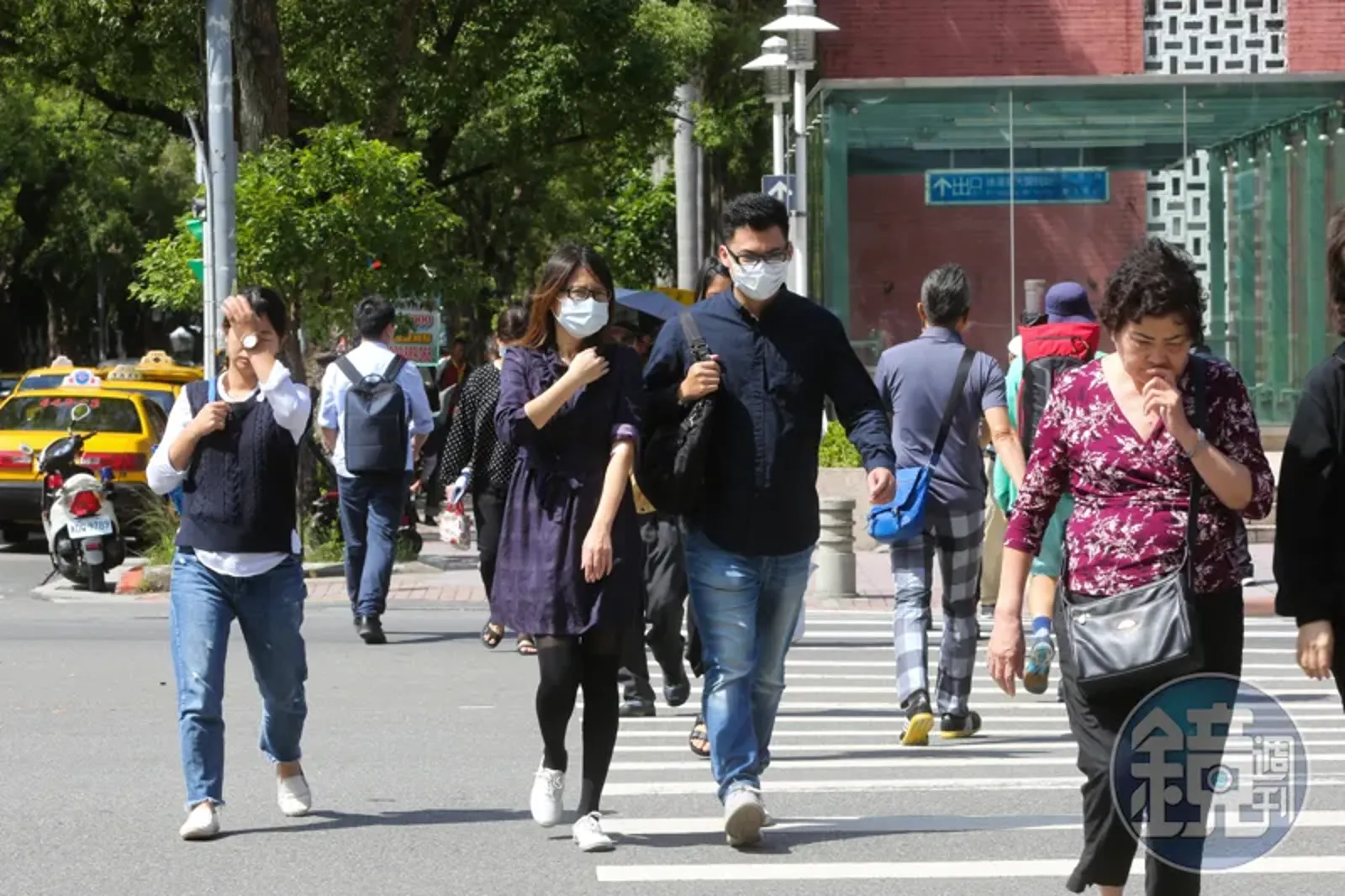 氣象署指出,今天東北季風減弱「氣溫回升」,明又增強天氣再轉涼。(本刊資料照)