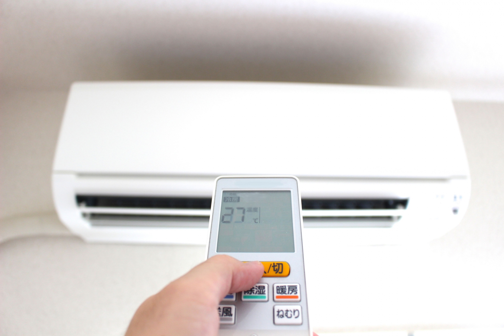 經濟部能源署近日傳授冷氣的節能招式，呼籲大家一起來省電。（示意圖，取自photo-ac）