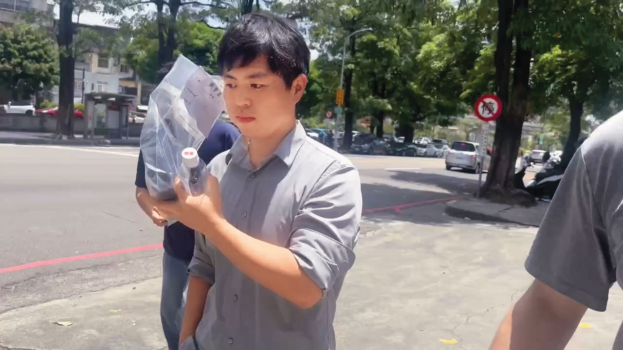 福懋油董事長吳星澄（圖）因鮮少進辦公室、不諳製油作業而獲檢方不起訴，仍須面對企業間的求償。（鄧玉瑩攝）