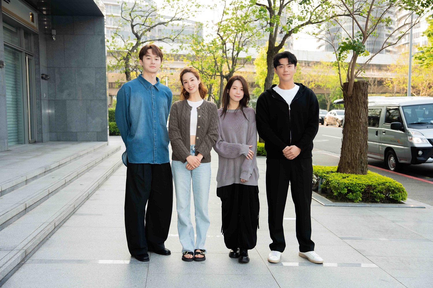 張軒睿（左起）、莫允雯、程予希及李程彬攜手主演林心如新劇。（TVBS提供）