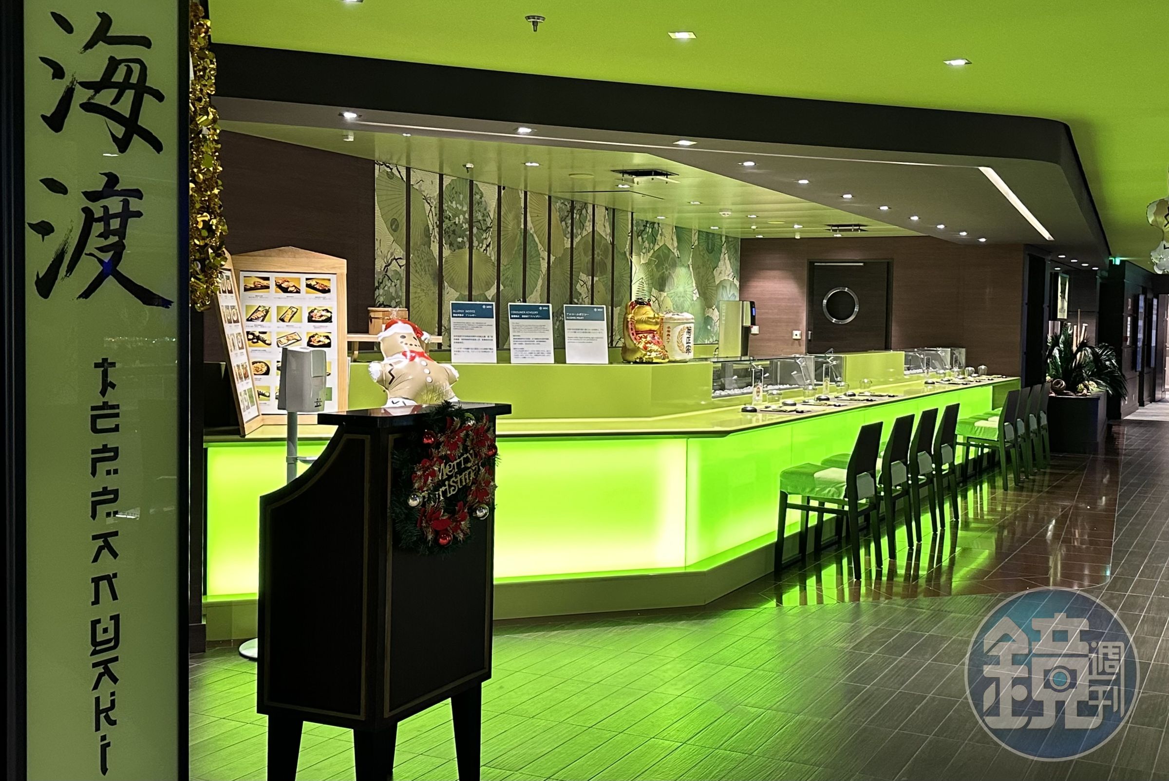 船上的壽司餐廳與日式鐵板燒餐廳。