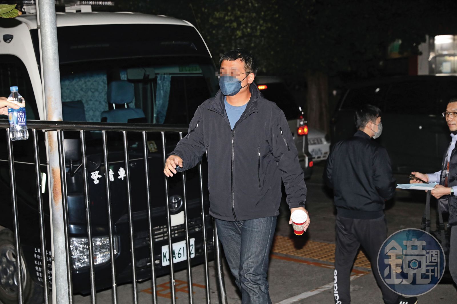 不肖公務員疑勾結私菸集團詐領查緝獎勵金，多名海巡偵查員及警員遭傳訊。