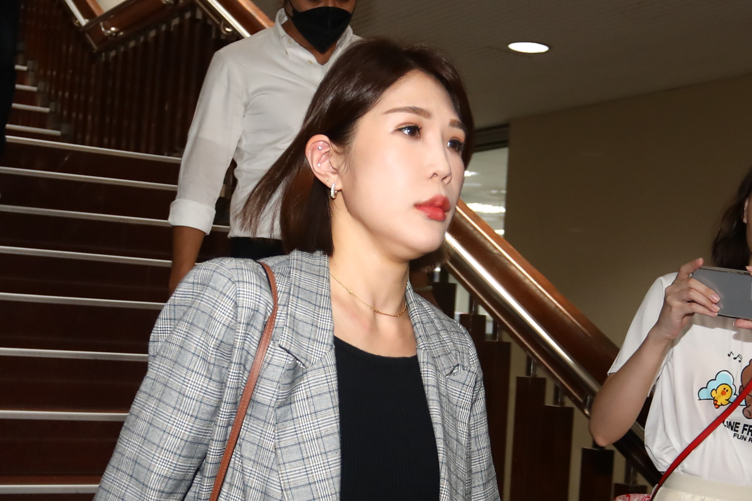 三立記者馬郁雯稱「經營檢調7年」，今遭傳喚。