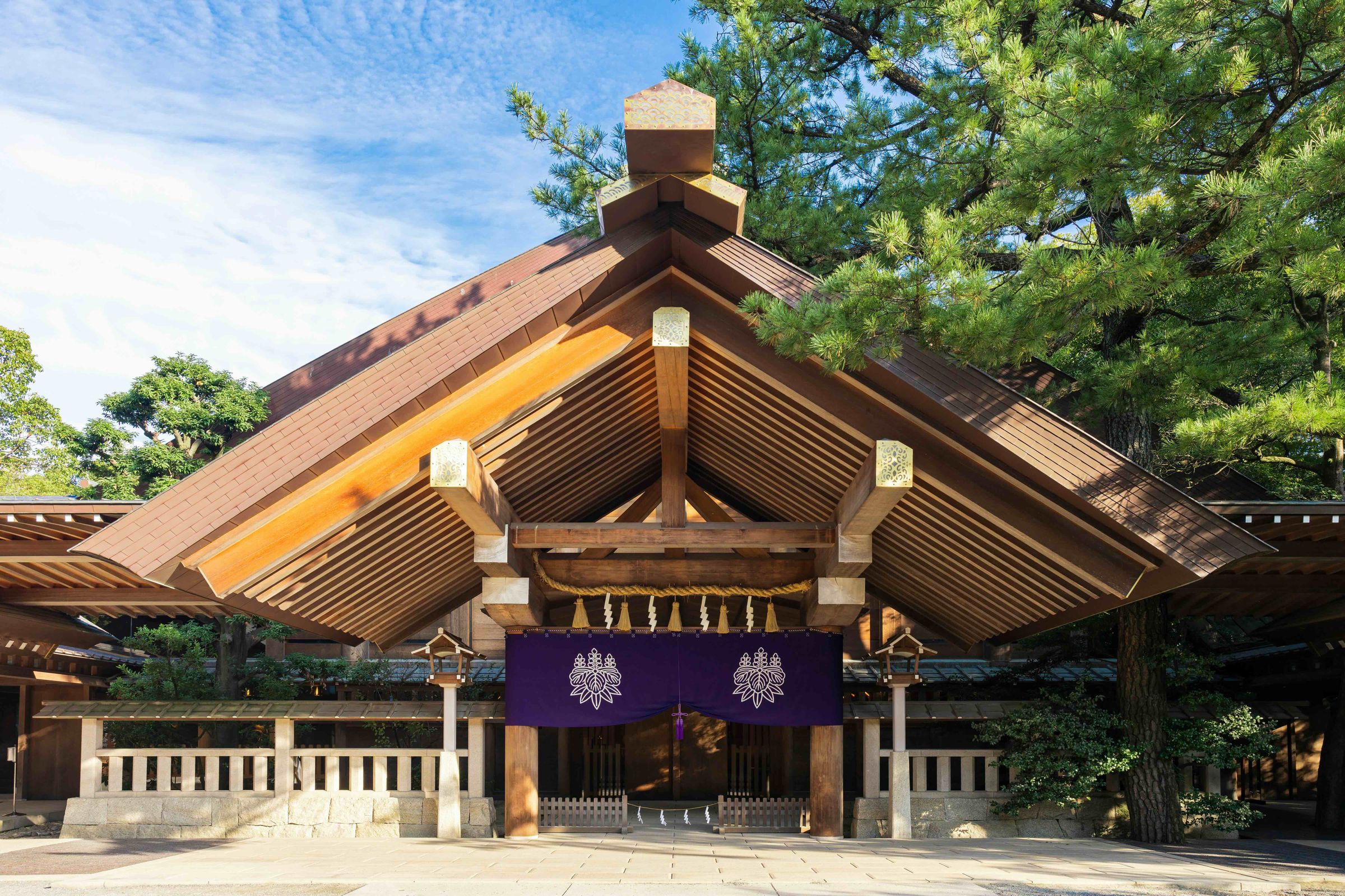 熱田神宮有1900年以上的歷史,是日本三大神社之一。