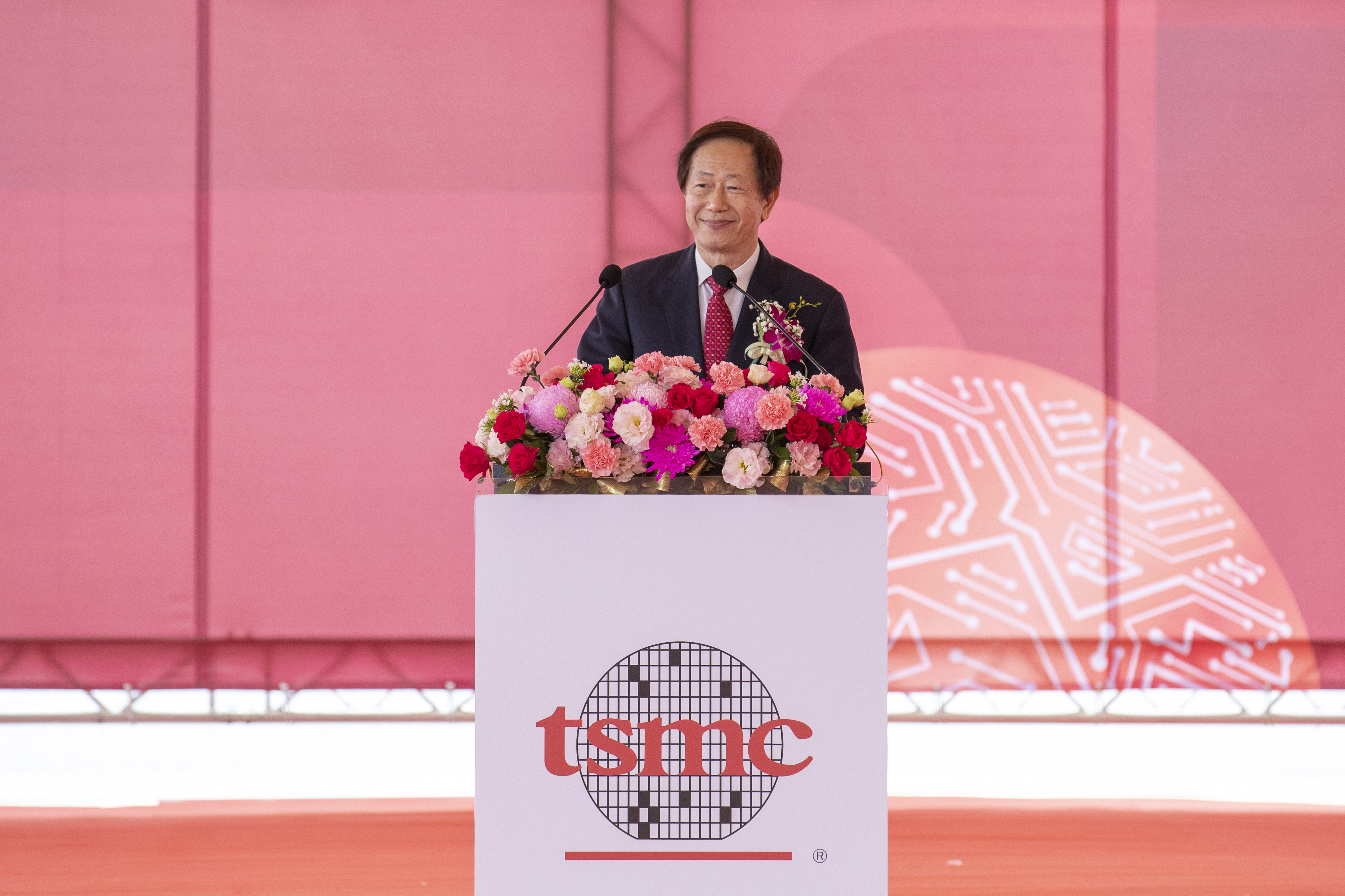 台積電董事長劉德音表示，2030年台積電用電量占全台比重將提高到11到12％。（資料照）