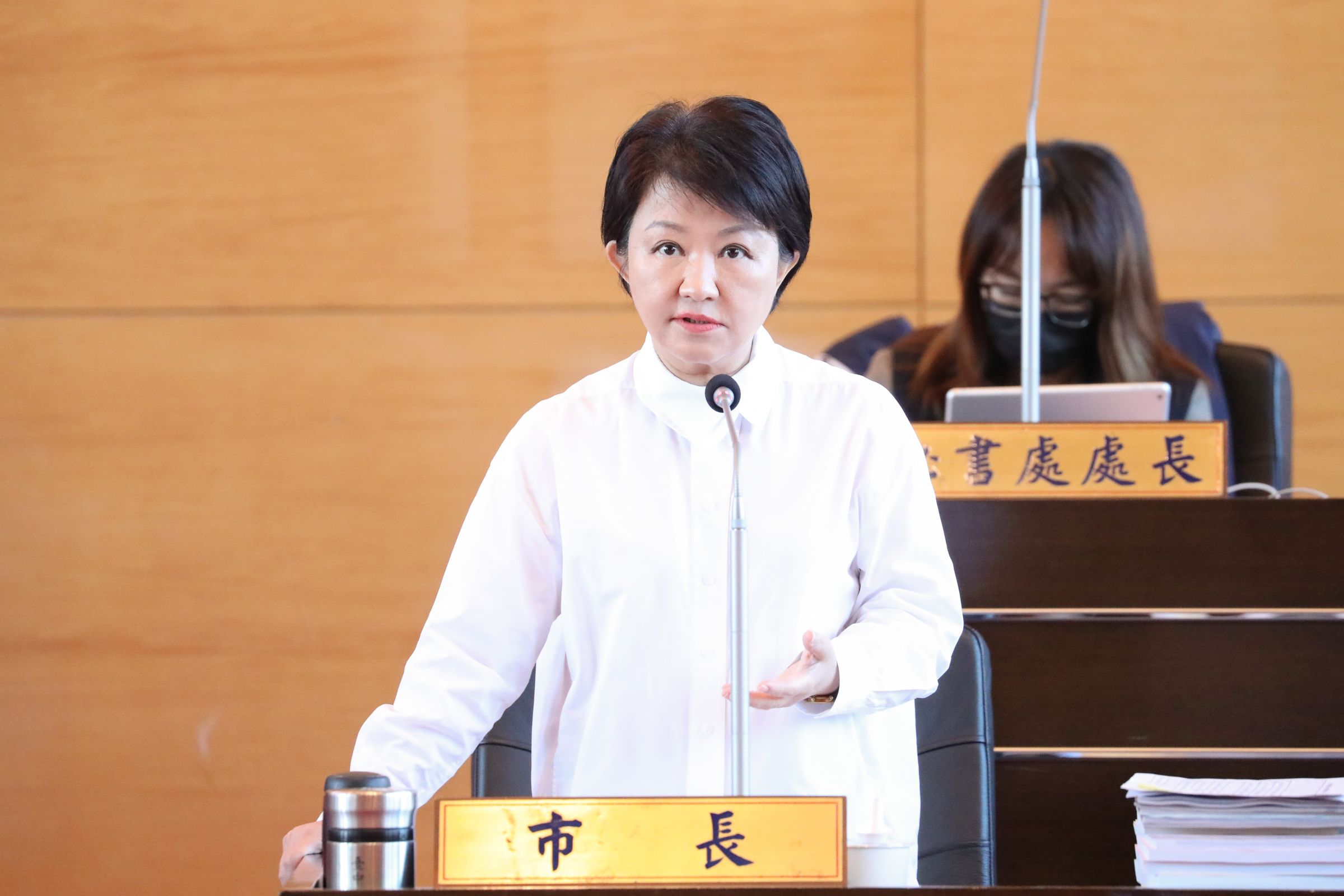 台中市長盧秀燕表示，對於昨晚許多人現身北檢，她覺得非常感動；至於她為何沒有出席？盧回應「每個人的表達方式不同。」（中市府提供）