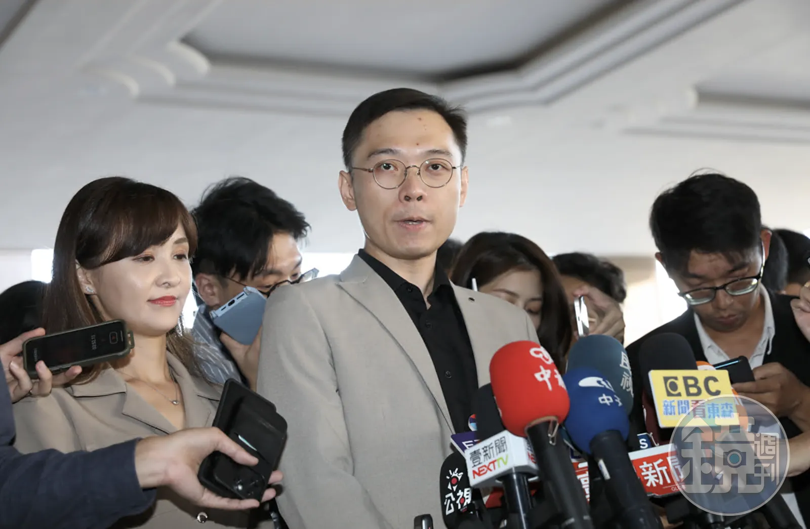 FB、IG、Threads全炸了… 黃士修回顧「曾寫這些事」:果然得罪人了!我不屈服