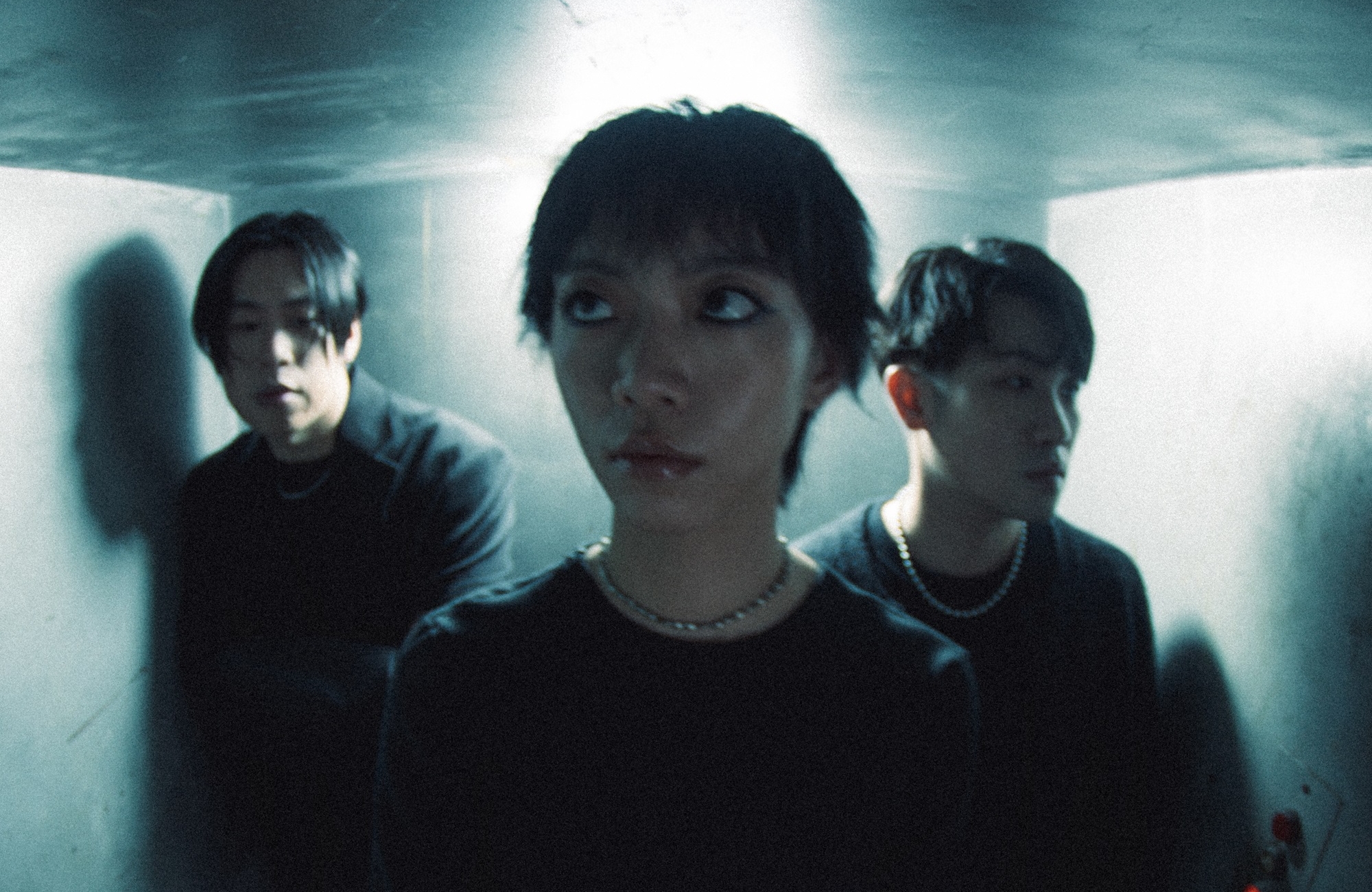 三人電子樂團莉莉周她說推出新單曲〈清〉。（莉莉周她說提供）